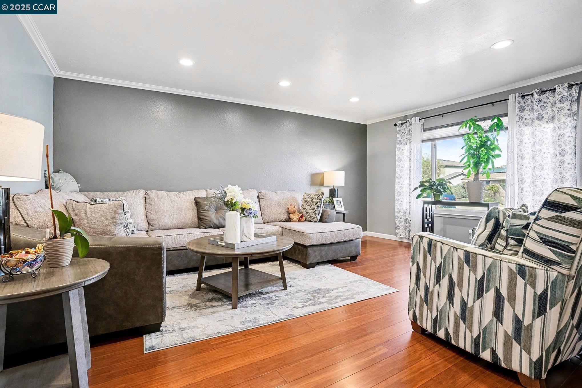 Detail Gallery Image 7 of 29 For 2432 Balmoral St, Union City,  CA 94587 - 4 Beds | 2 Baths