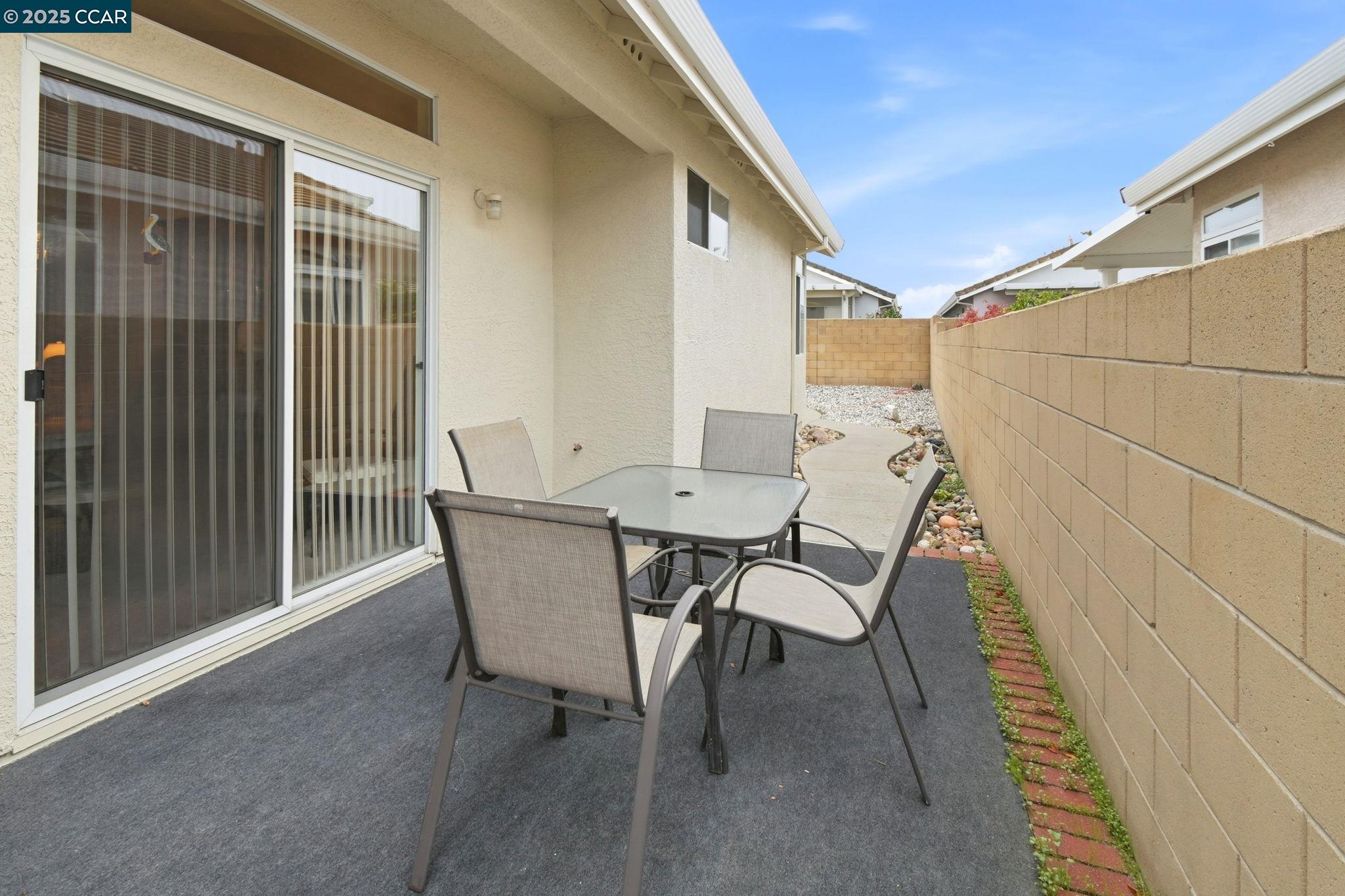 Detail Gallery Image 35 of 39 For 443 Mandarin Cir, Vacaville,  CA 95687 - 2 Beds | 2 Baths