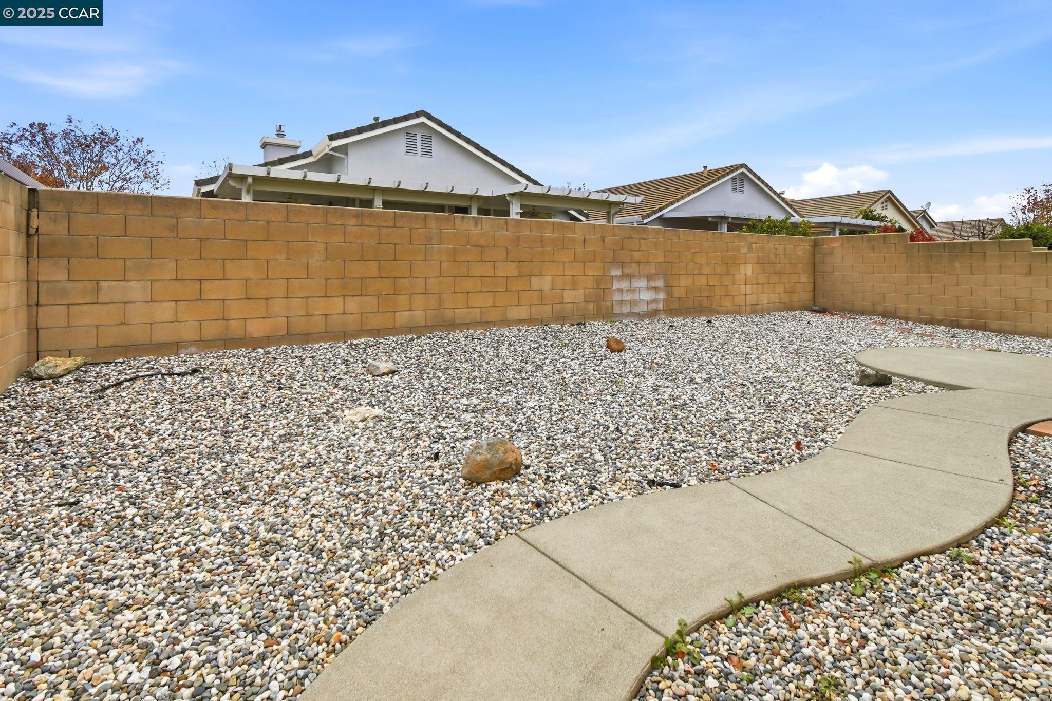 Detail Gallery Image 37 of 39 For 443 Mandarin Cir, Vacaville,  CA 95687 - 2 Beds | 2 Baths