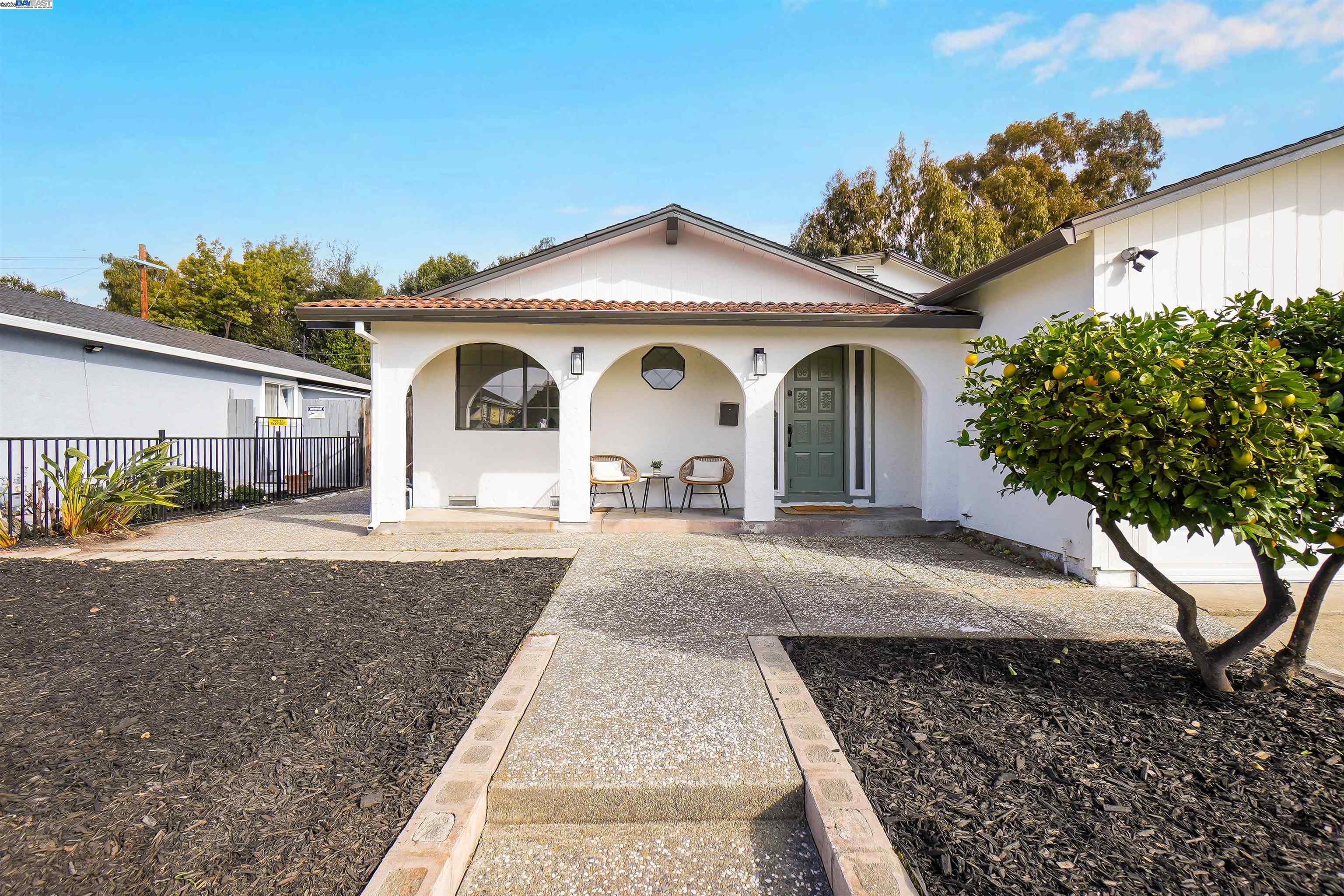 Detail Gallery Image 2 of 37 For 2126 Gross St, Milpitas,  CA 95035 - 4 Beds | 2 Baths