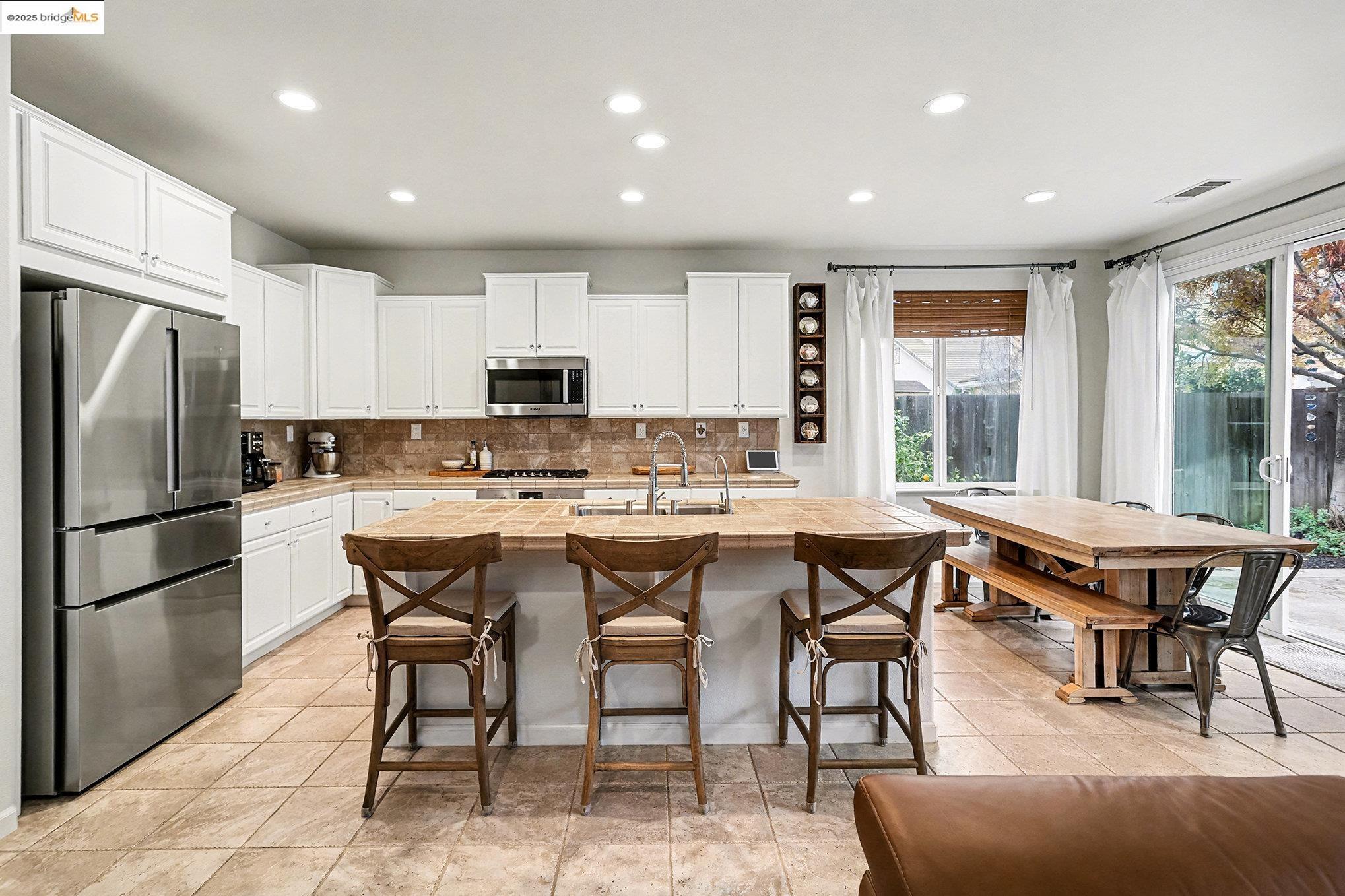 Detail Gallery Image 18 of 39 For 4794 Snowy Egret Way, Oakley,  CA 94561 - 4 Beds | 2/1 Baths