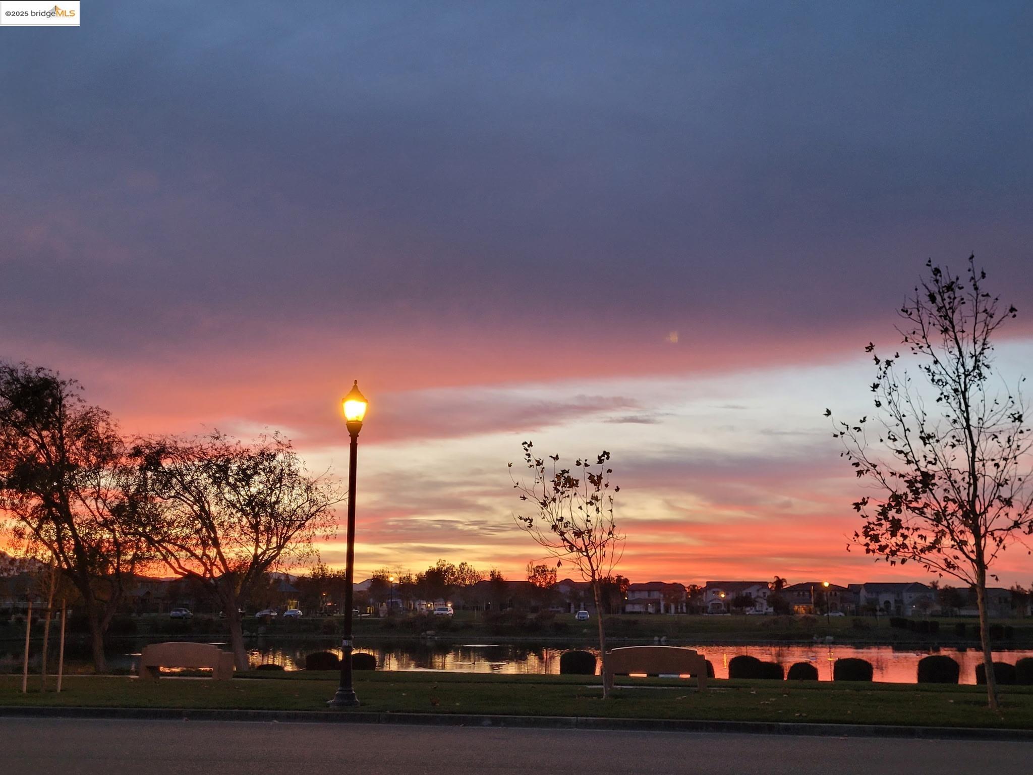 Detail Gallery Image 6 of 39 For 4794 Snowy Egret Way, Oakley,  CA 94561 - 4 Beds | 2/1 Baths