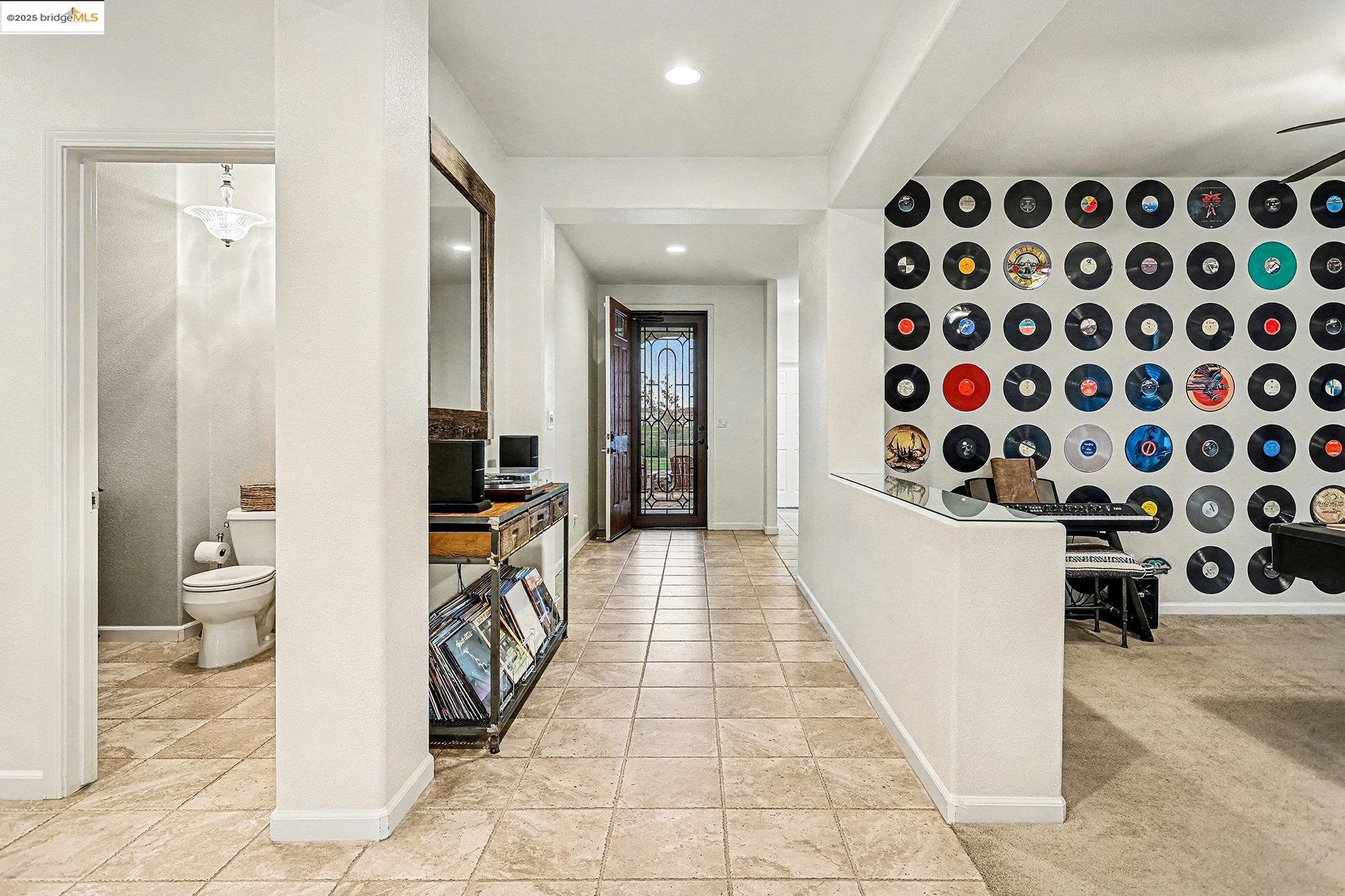 Detail Gallery Image 10 of 39 For 4794 Snowy Egret Way, Oakley,  CA 94561 - 4 Beds | 2/1 Baths