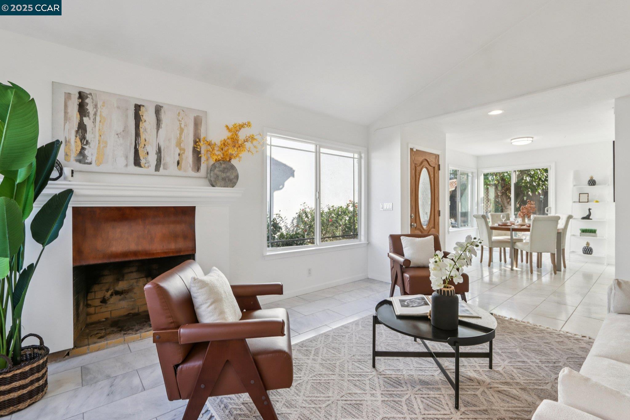 Detail Gallery Image 10 of 48 For 1998 Edgeview Dr, San Jose,  CA 95122 - 4 Beds | 3 Baths