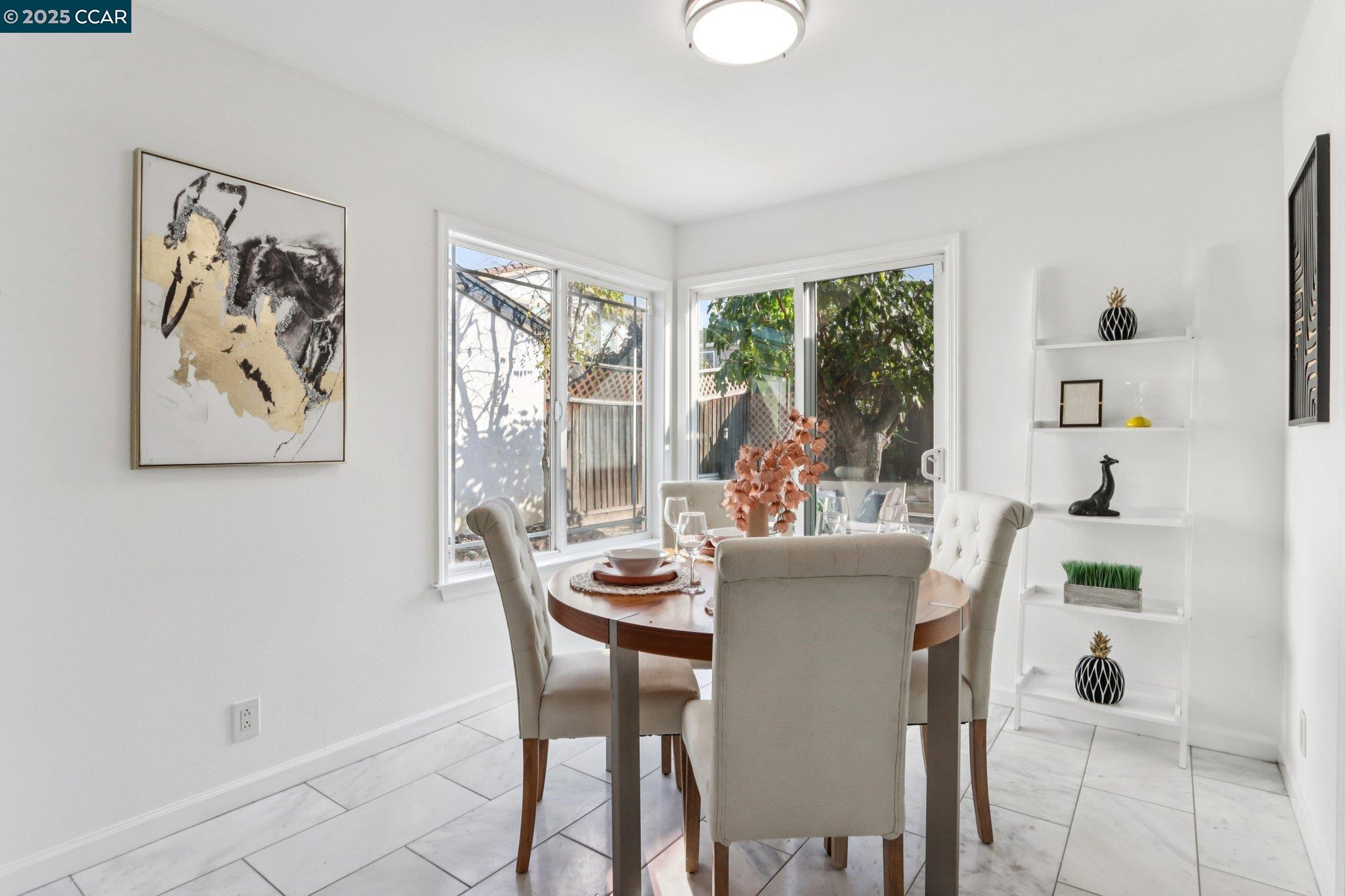 Detail Gallery Image 15 of 48 For 1998 Edgeview Dr, San Jose,  CA 95122 - 4 Beds | 3 Baths