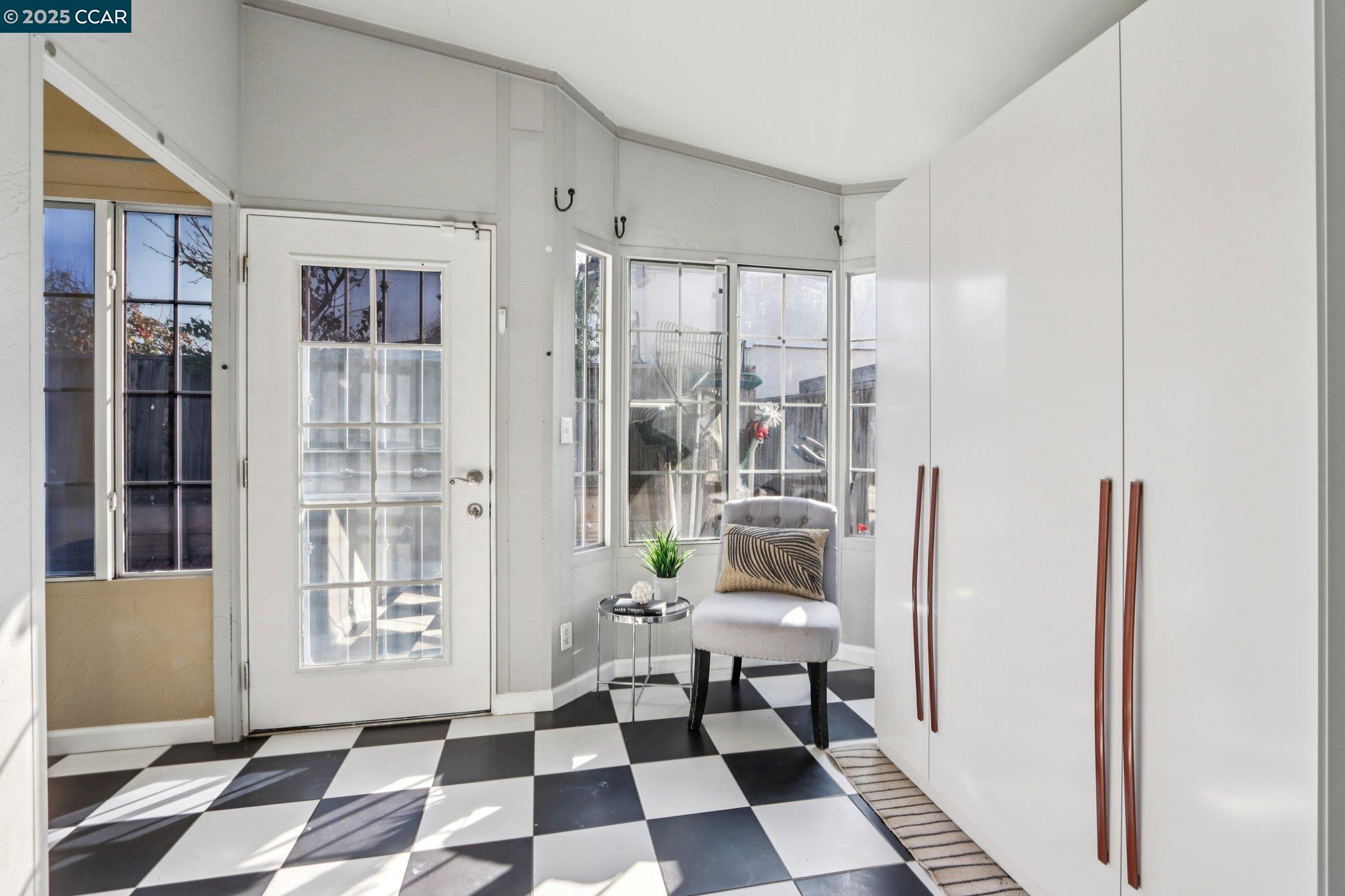 Detail Gallery Image 25 of 48 For 1998 Edgeview Dr, San Jose,  CA 95122 - 4 Beds | 3 Baths