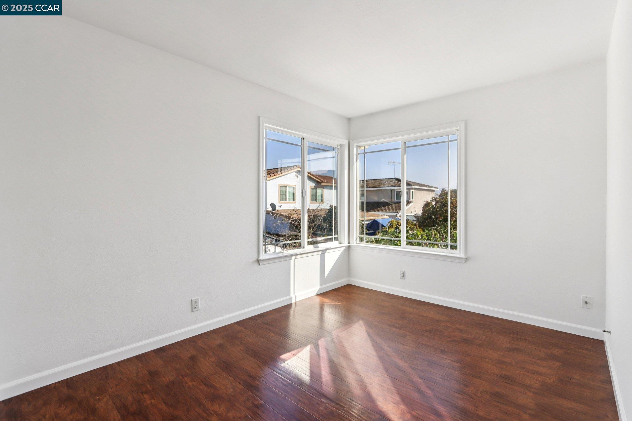 Detail Gallery Image 27 of 48 For 1998 Edgeview Dr, San Jose,  CA 95122 - 4 Beds | 3 Baths