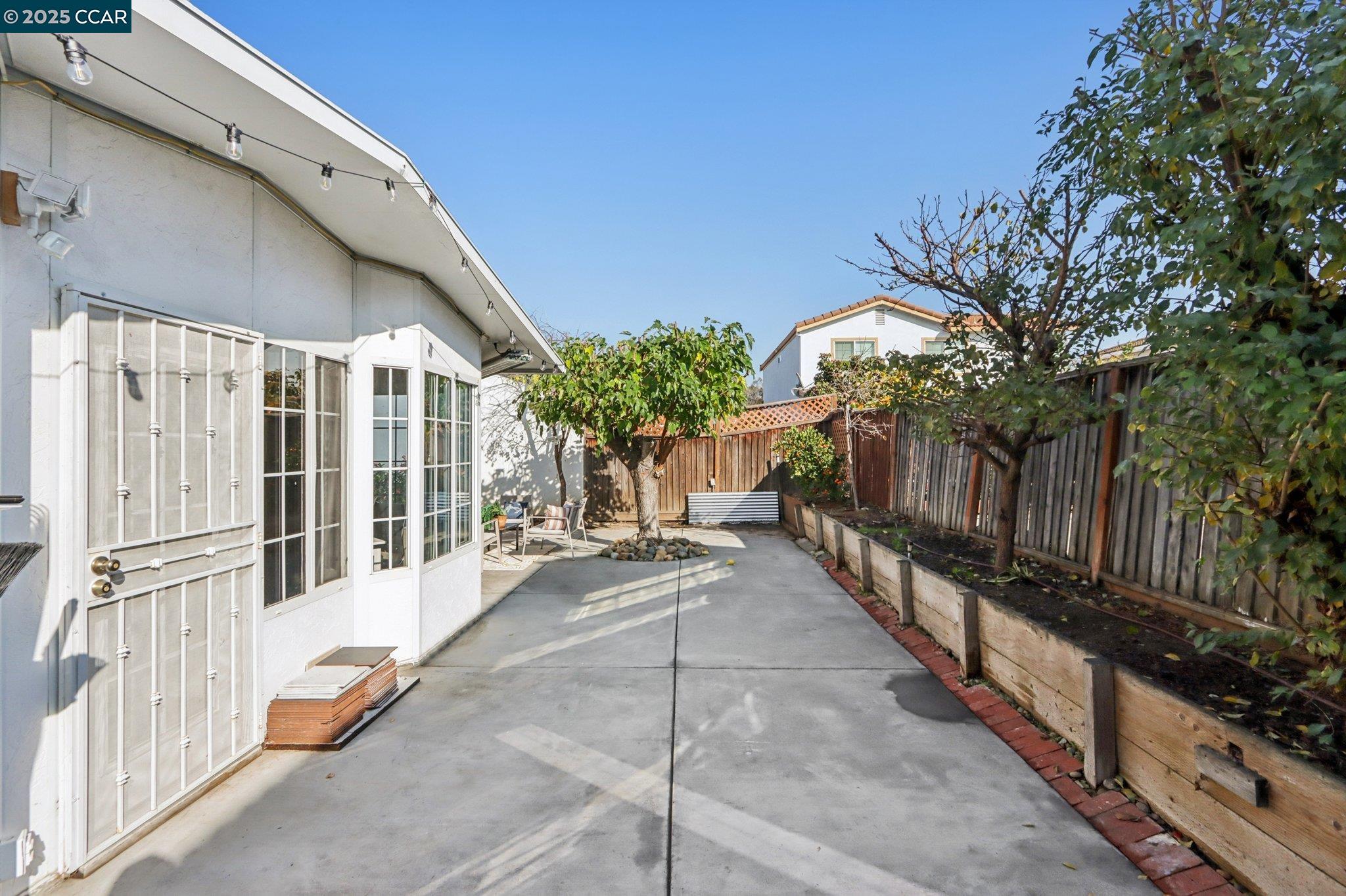 Detail Gallery Image 42 of 48 For 1998 Edgeview Dr, San Jose,  CA 95122 - 4 Beds | 3 Baths