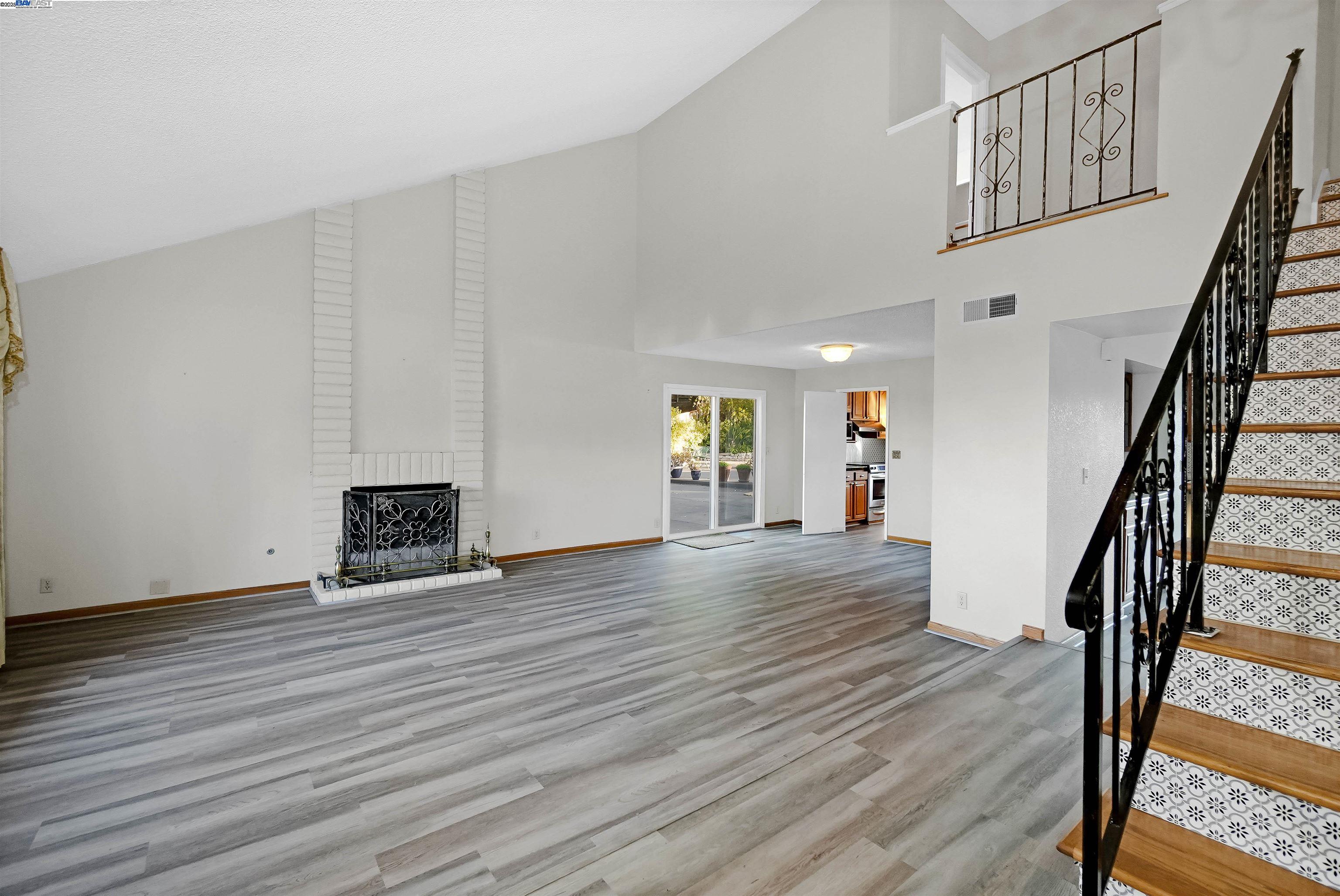 Detail Gallery Image 3 of 50 For 3608 Siskiyou Ct, Hayward,  CA 94542 - 4 Beds | 3 Baths