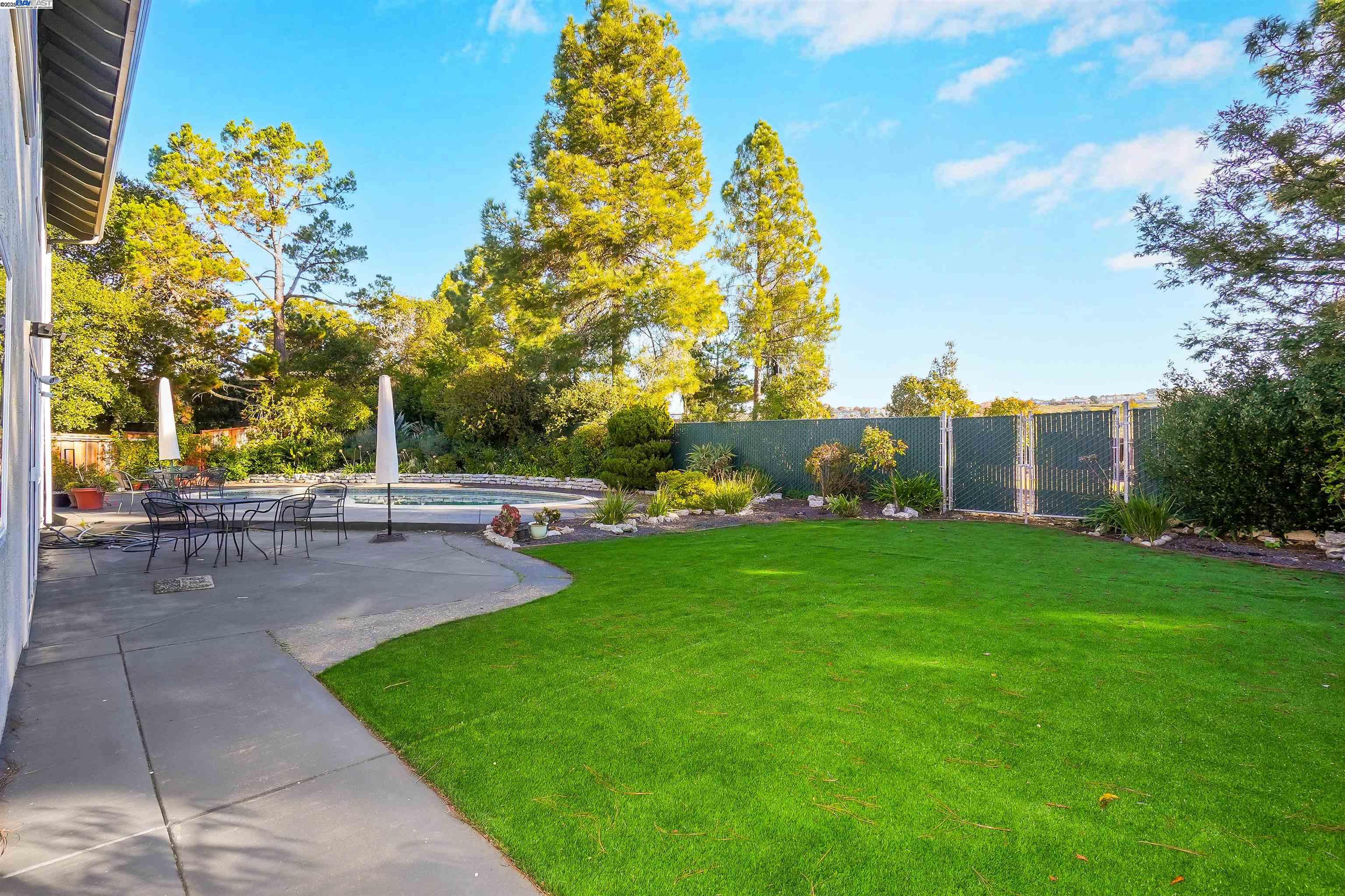 Detail Gallery Image 37 of 50 For 3608 Siskiyou Ct, Hayward,  CA 94542 - 4 Beds | 3 Baths