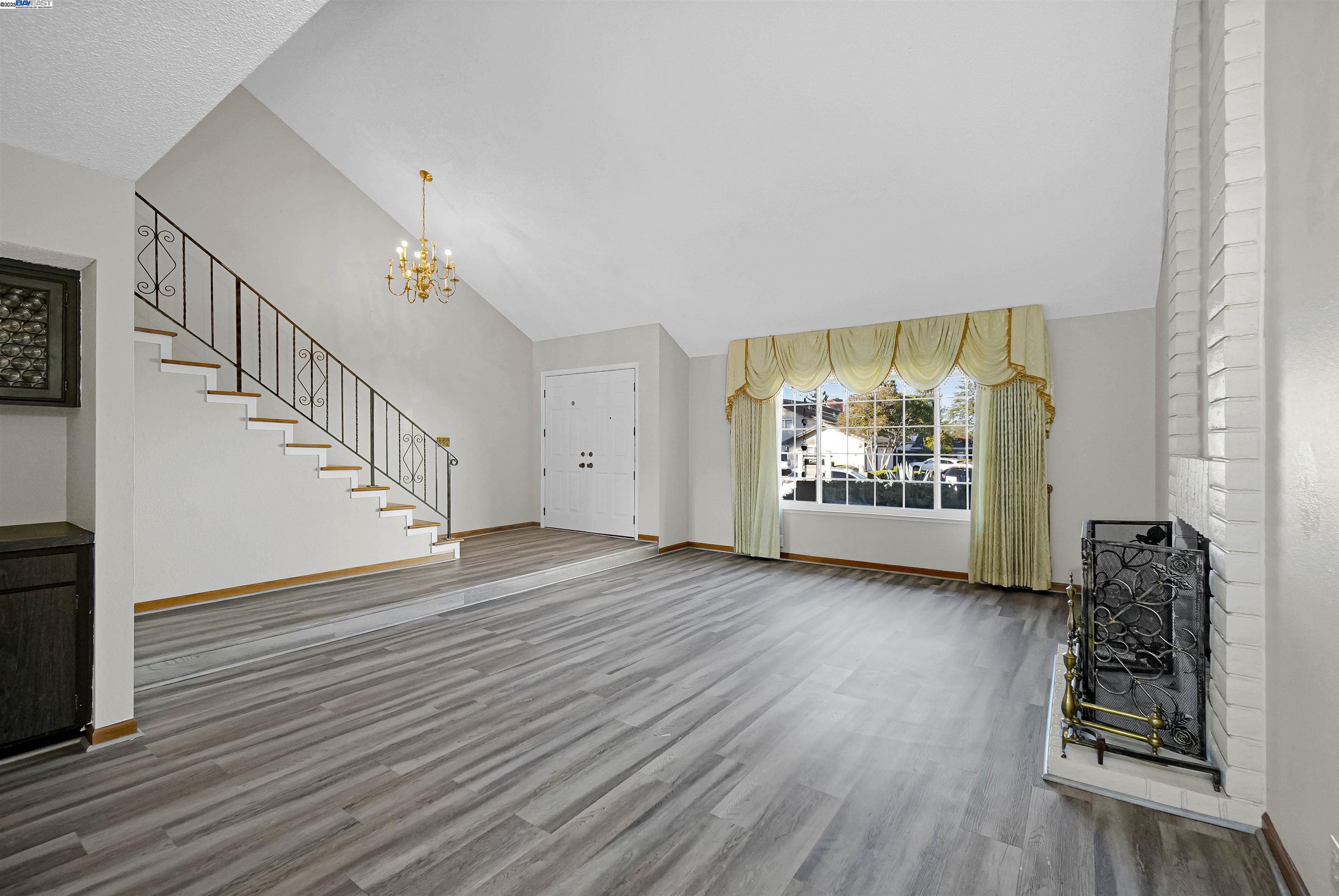 Detail Gallery Image 5 of 50 For 3608 Siskiyou Ct, Hayward,  CA 94542 - 4 Beds | 3 Baths