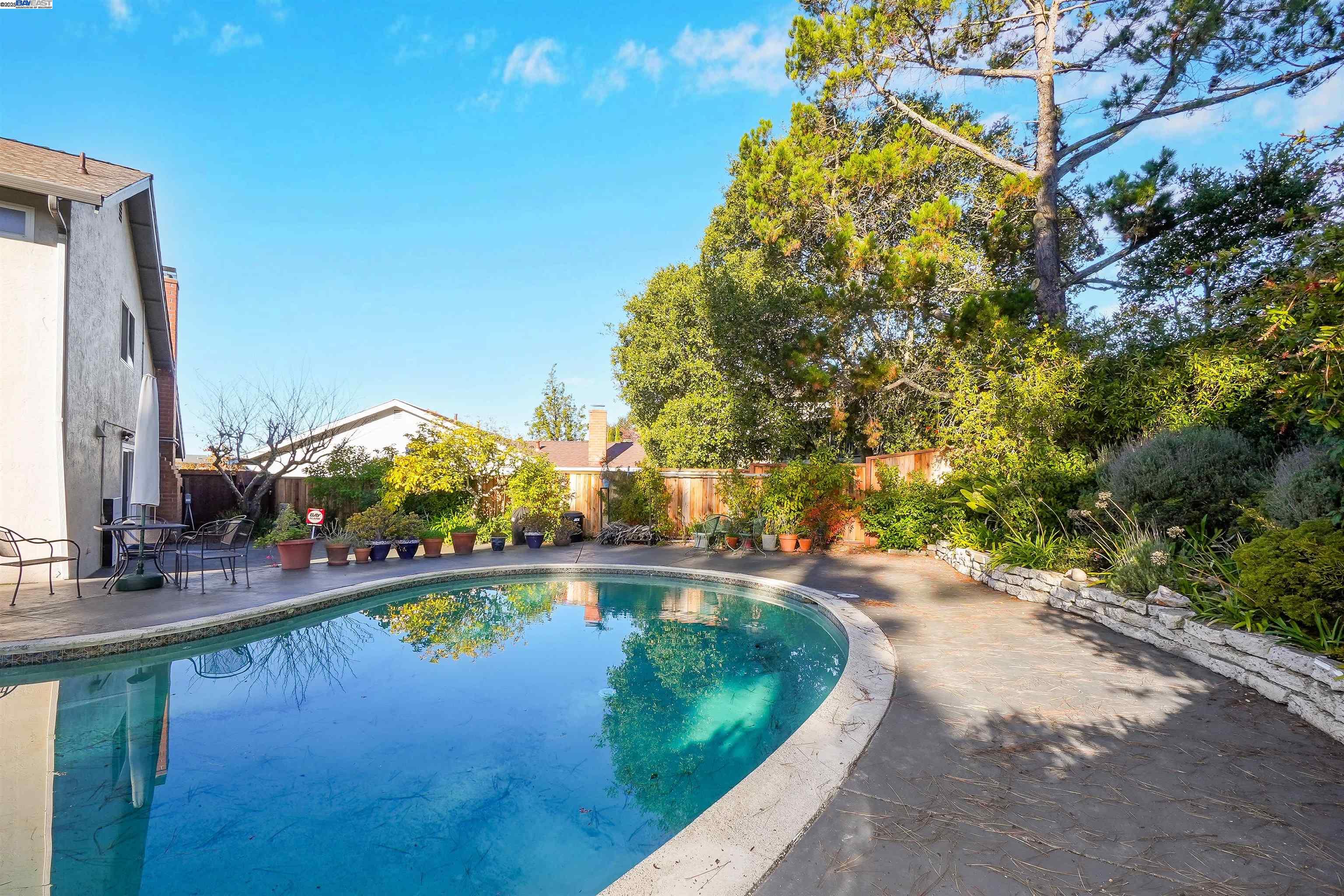 Detail Gallery Image 44 of 50 For 3608 Siskiyou Ct, Hayward,  CA 94542 - 4 Beds | 3 Baths