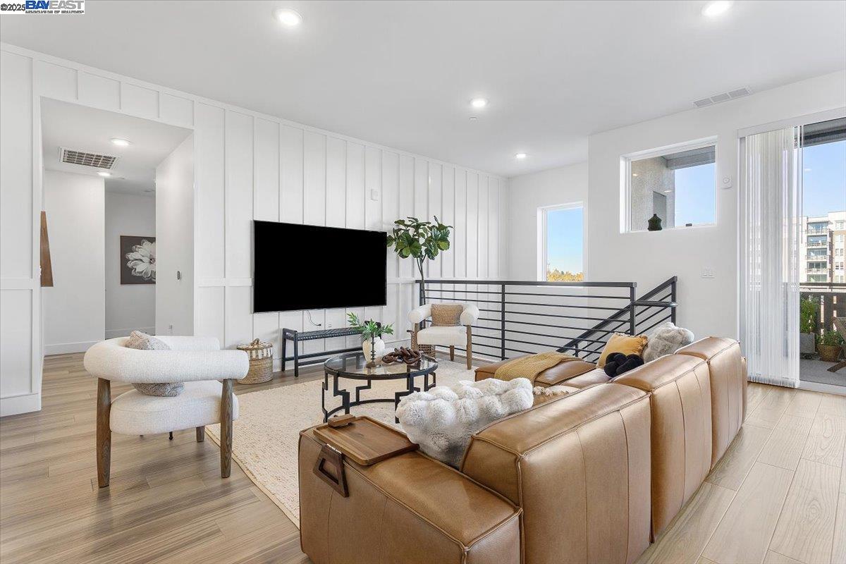 Detail Gallery Image 15 of 53 For 2250 Kilowatt Way #206,  Fremont,  CA 94539 - 3 Beds | 3 Baths