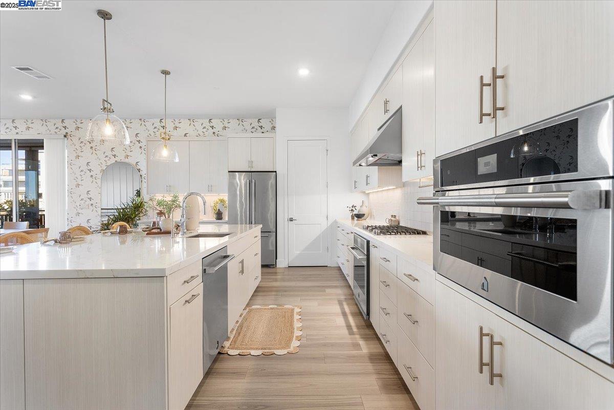 Detail Gallery Image 10 of 53 For 2250 Kilowatt Way #206,  Fremont,  CA 94539 - 3 Beds | 3 Baths