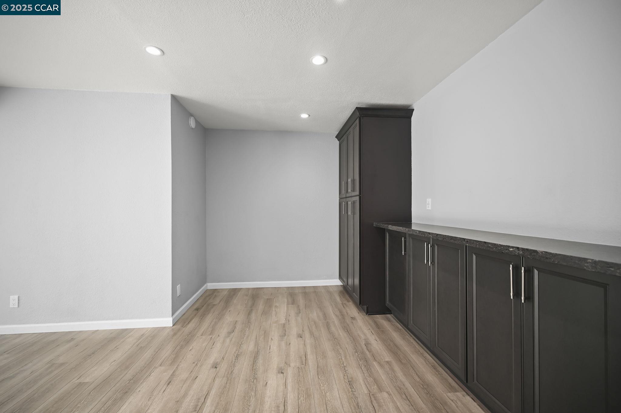 Photo #5: 41119067 Listing: Photo #5