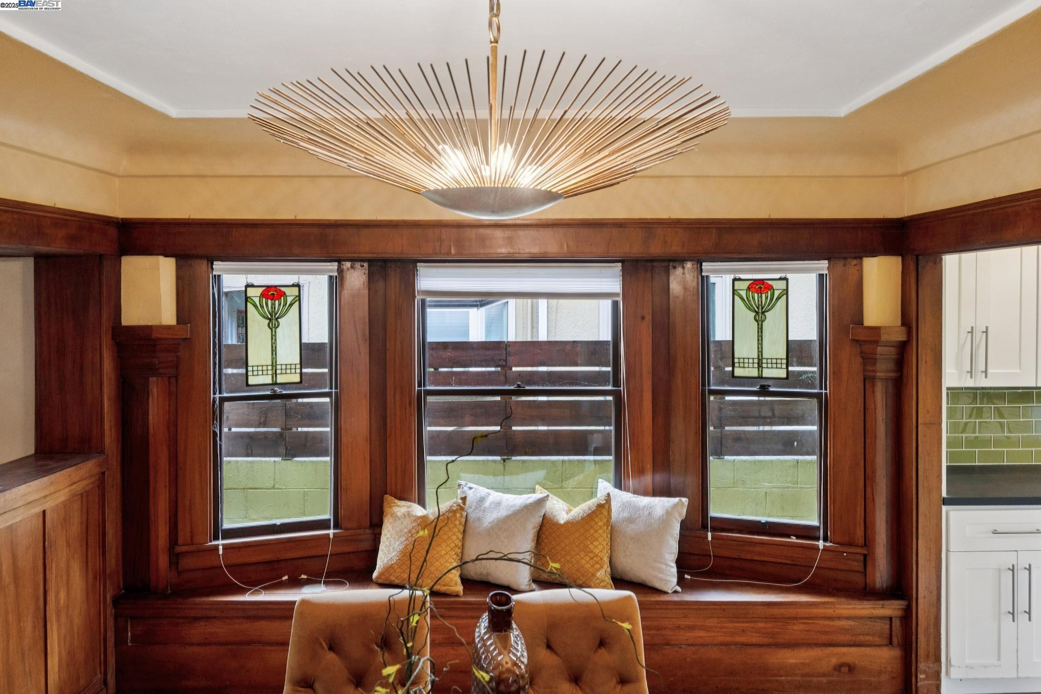 Detail Gallery Image 19 of 56 For 1542 Broadway, Alameda,  CA 94501 - 3 Beds | 1/1 Baths