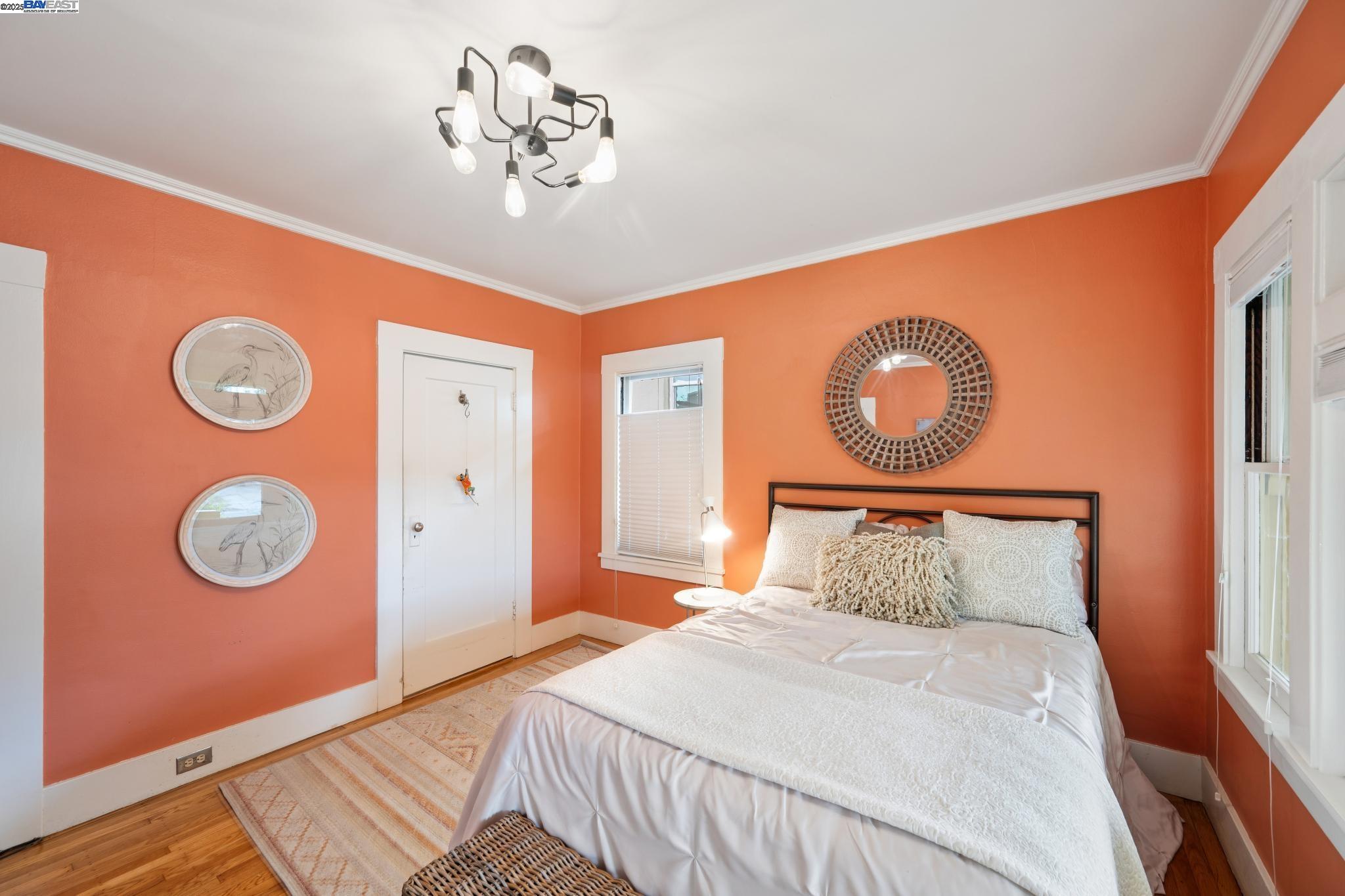 Detail Gallery Image 38 of 56 For 1542 Broadway, Alameda,  CA 94501 - 3 Beds | 1/1 Baths