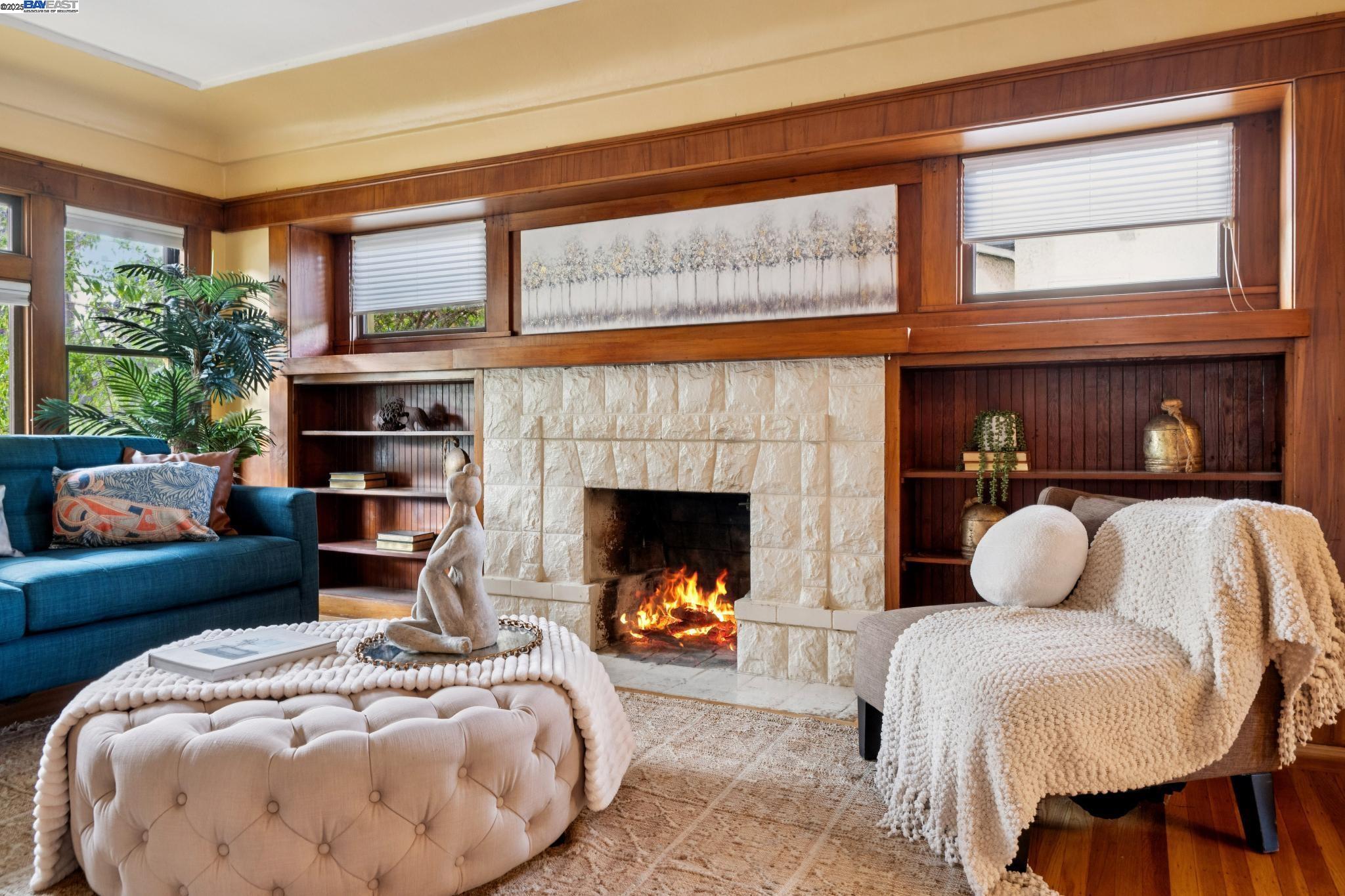 Detail Gallery Image 8 of 56 For 1542 Broadway, Alameda,  CA 94501 - 3 Beds | 1/1 Baths