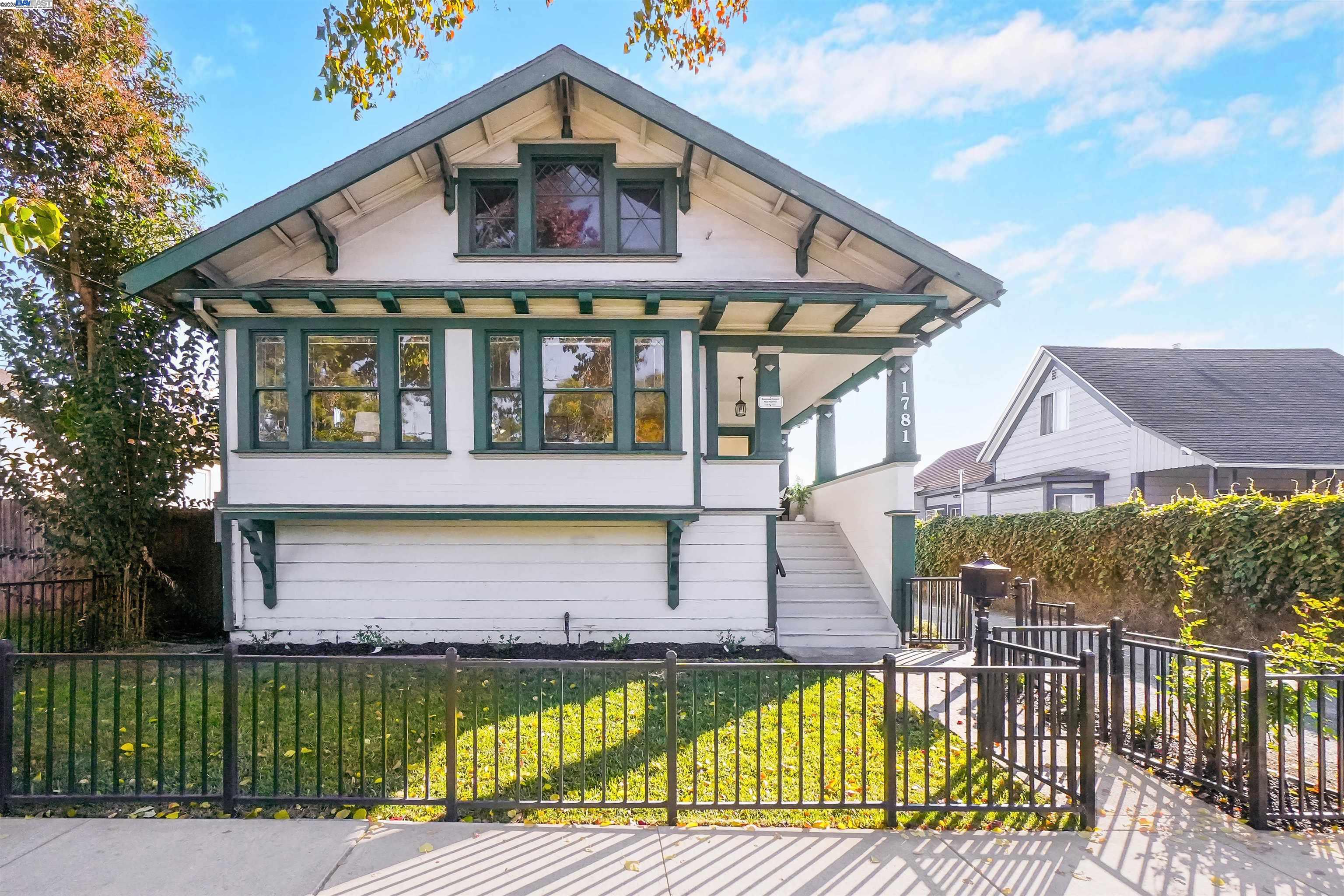 Detail Gallery Image 4 of 51 For 1781 B St, Hayward,  CA 94541 - 3 Beds | 2 Baths