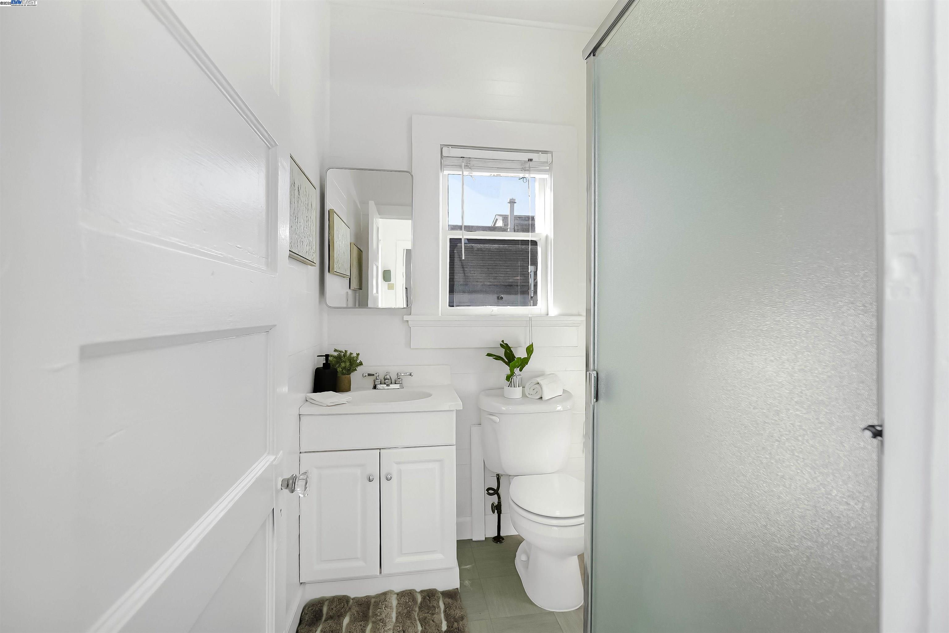 Detail Gallery Image 37 of 51 For 1781 B St, Hayward,  CA 94541 - 3 Beds | 2 Baths