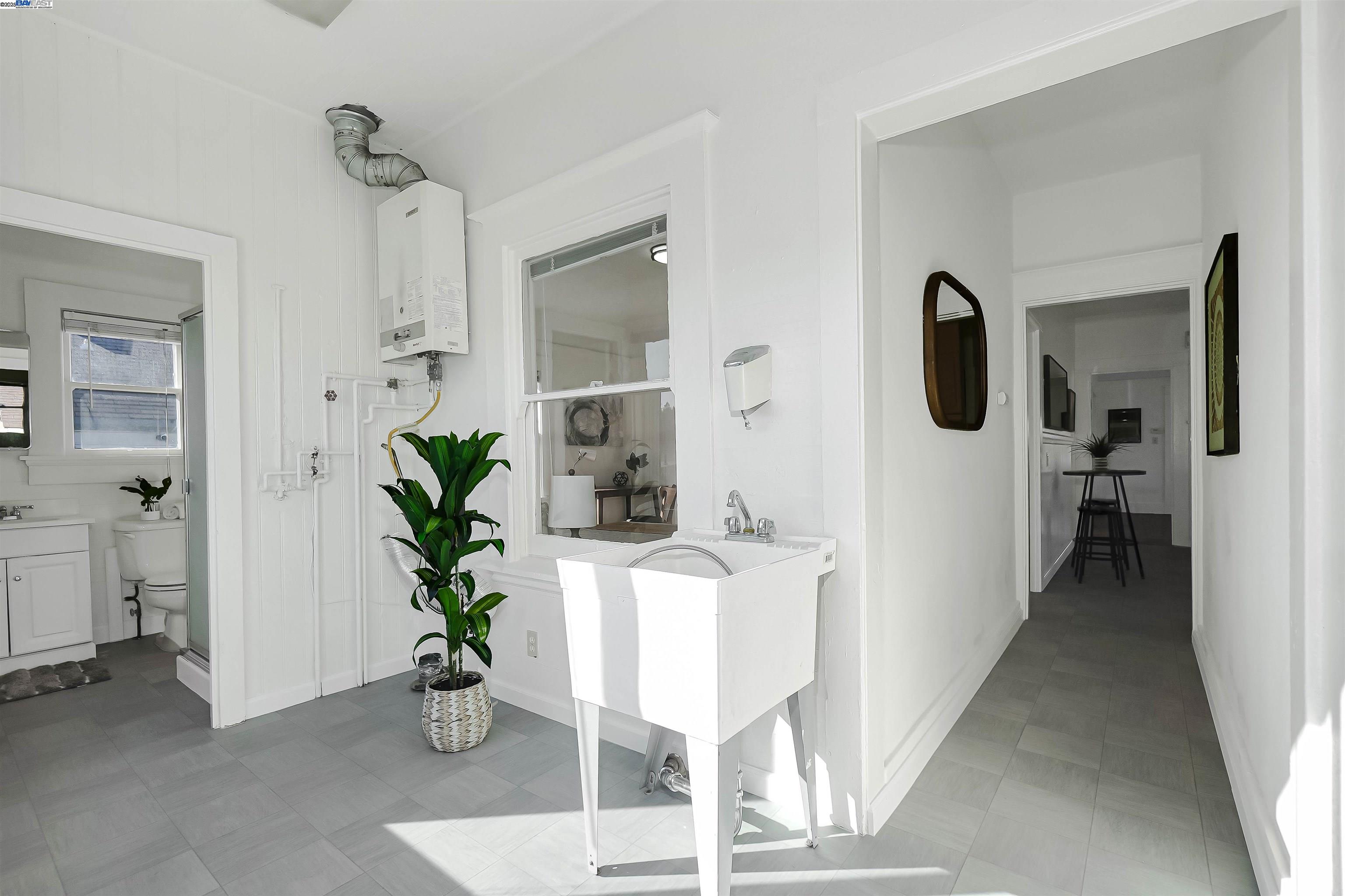 Detail Gallery Image 40 of 51 For 1781 B St, Hayward,  CA 94541 - 3 Beds | 2 Baths