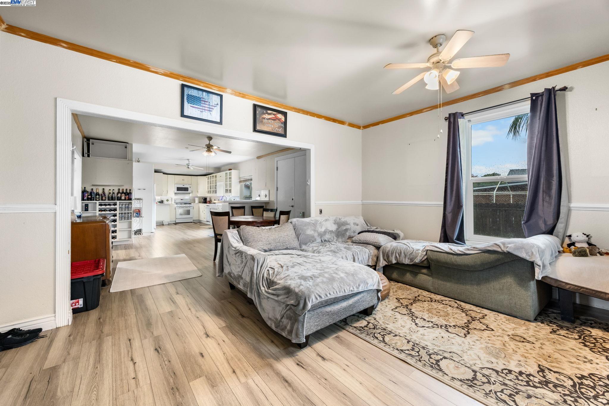 Detail Gallery Image 10 of 25 For 2421 W Rumble Rd, Modesto,  CA 95350 - 3 Beds | 2 Baths