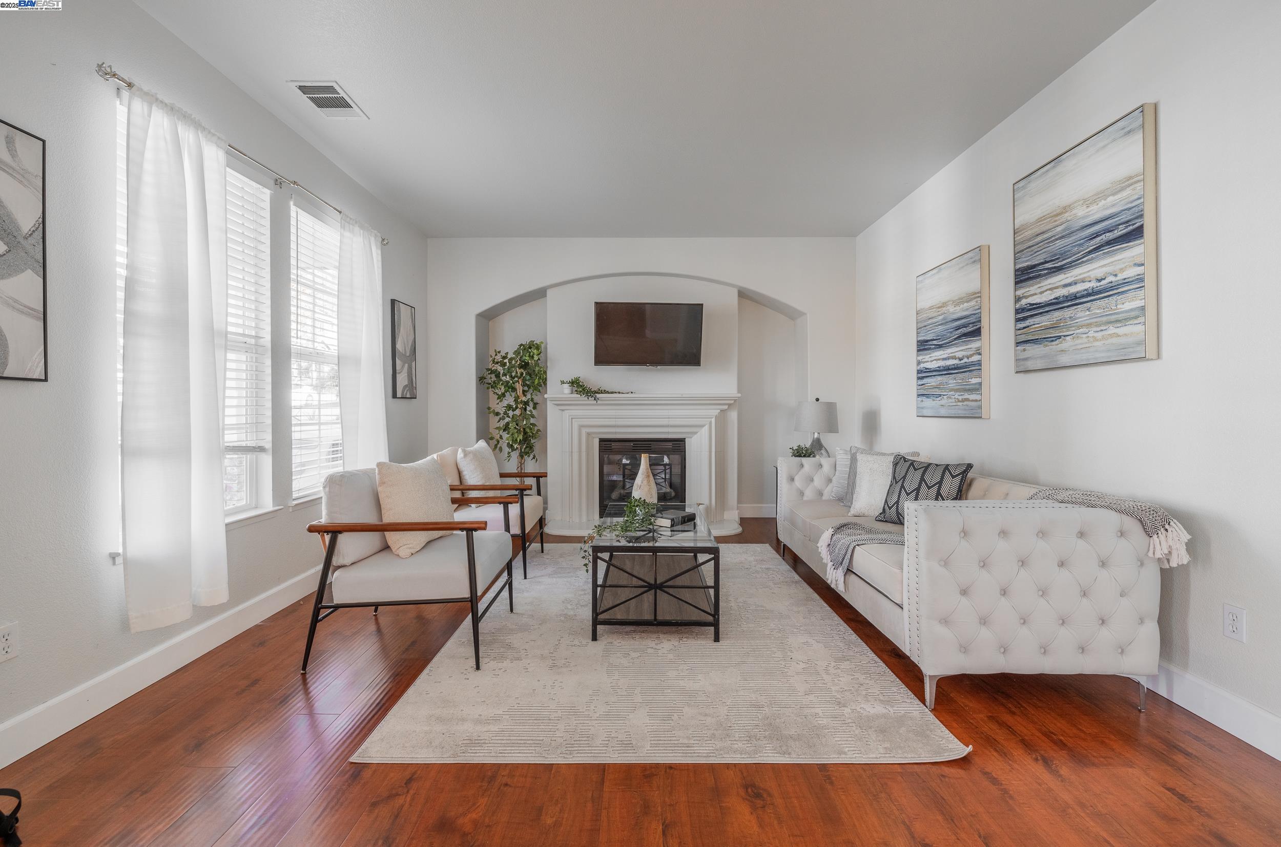 Detail Gallery Image 12 of 48 For 3109 Vista Ln, Hayward,  CA 94541 - 6 Beds | 3 Baths