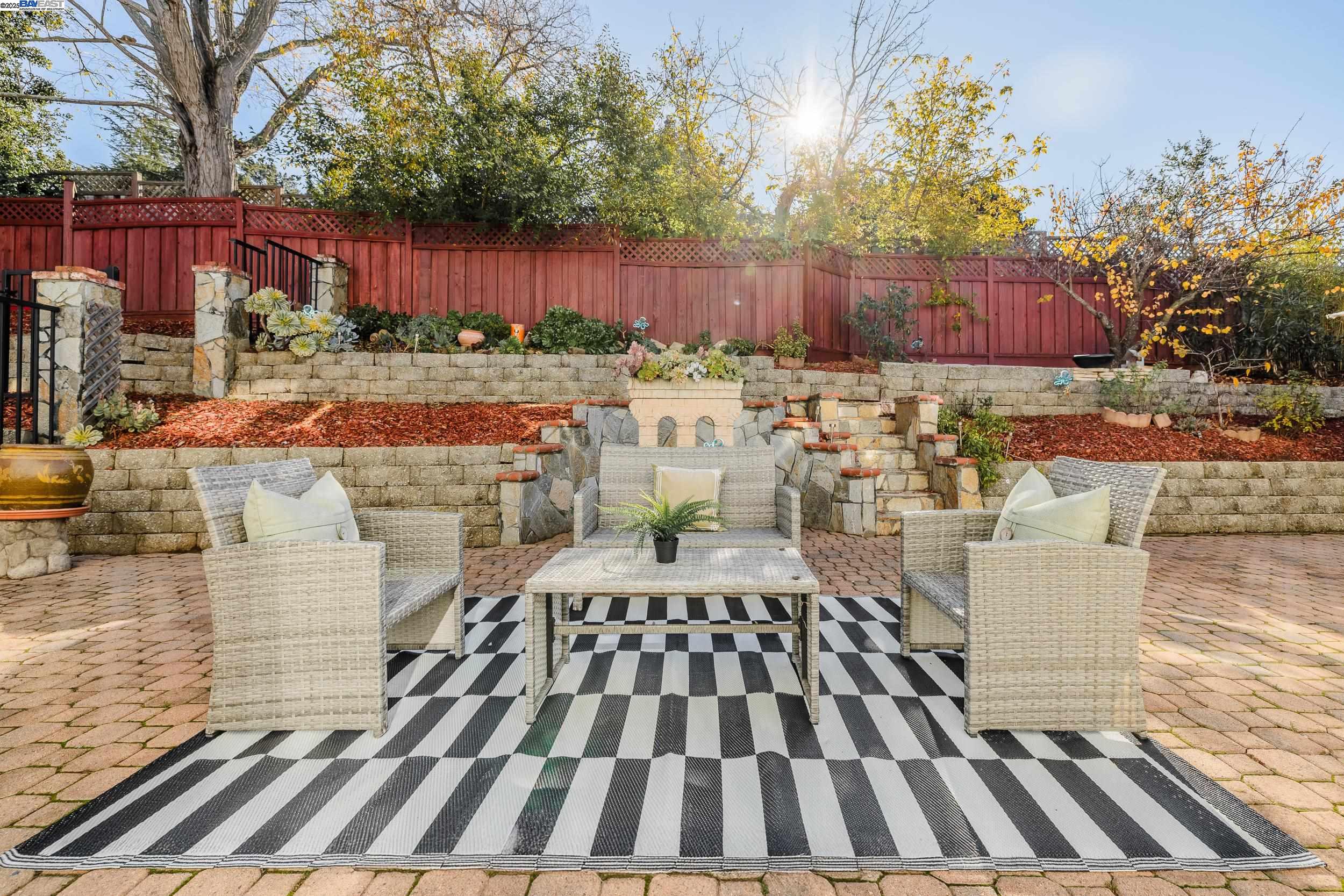 Detail Gallery Image 37 of 48 For 3109 Vista Ln, Hayward,  CA 94541 - 6 Beds | 3 Baths