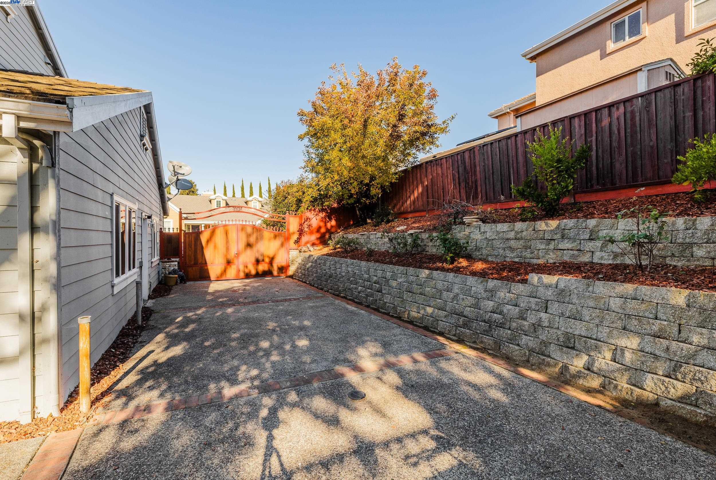 Detail Gallery Image 38 of 48 For 3109 Vista Ln, Hayward,  CA 94541 - 6 Beds | 3 Baths