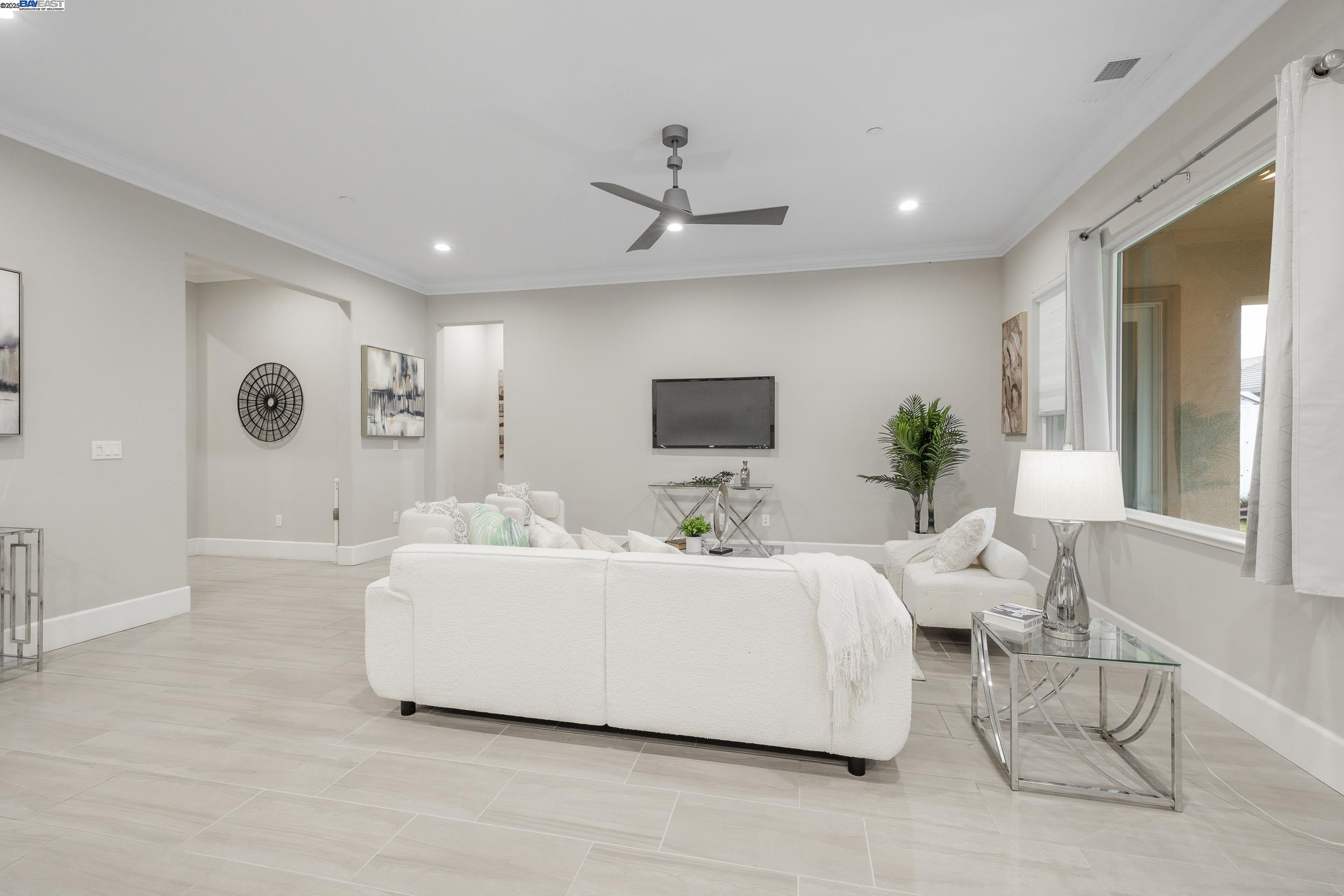 Detail Gallery Image 6 of 30 For 2929 Cammie Ln, Lodi,  CA 95242 - 3 Beds | 2/1 Baths