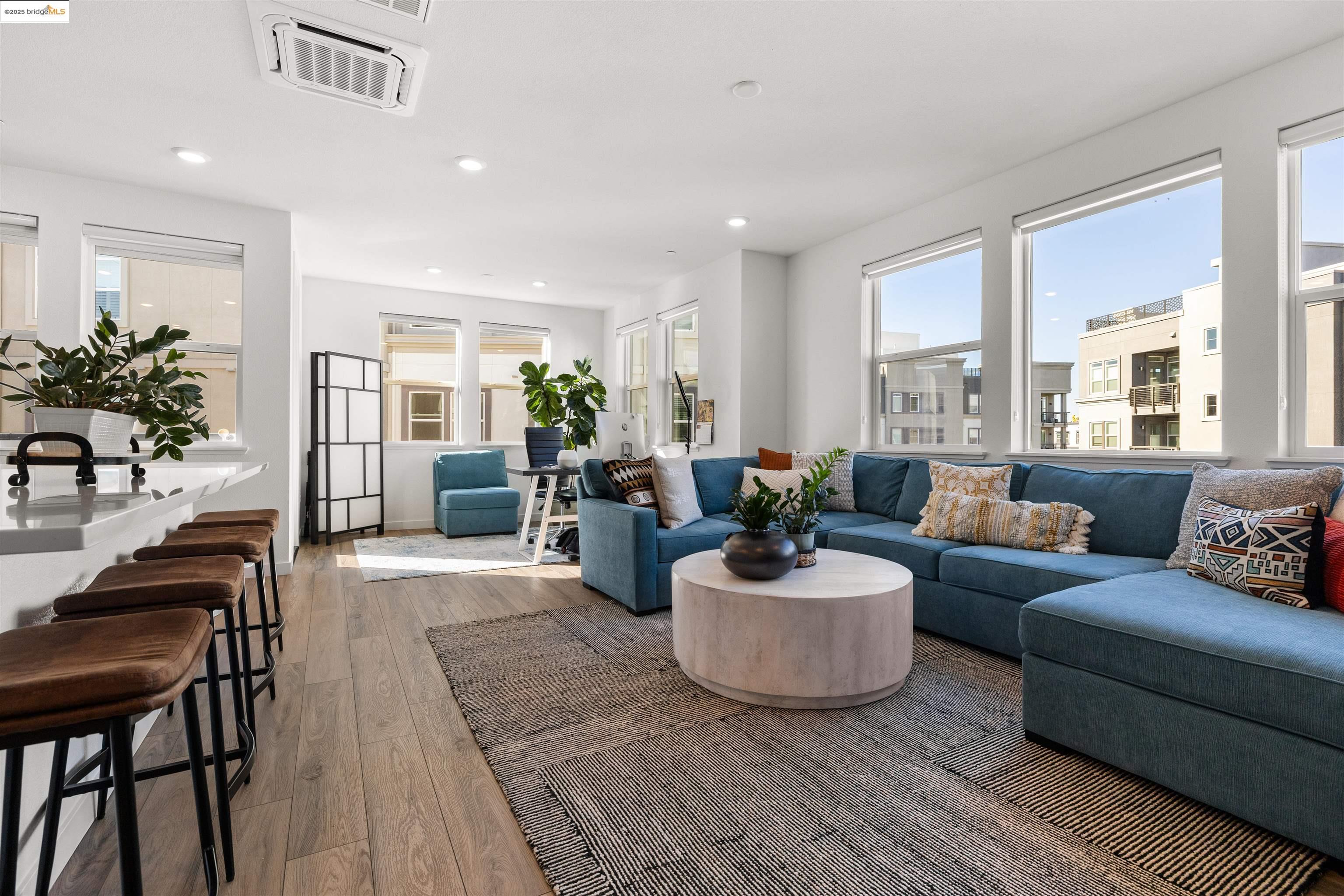 Photo #2: 41119080 Listing: Photo #2