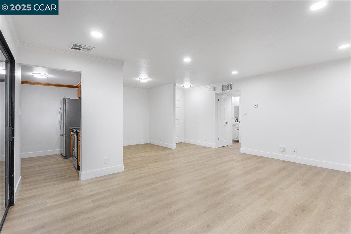 Photo #9: 41119082 Listing: Photo #9