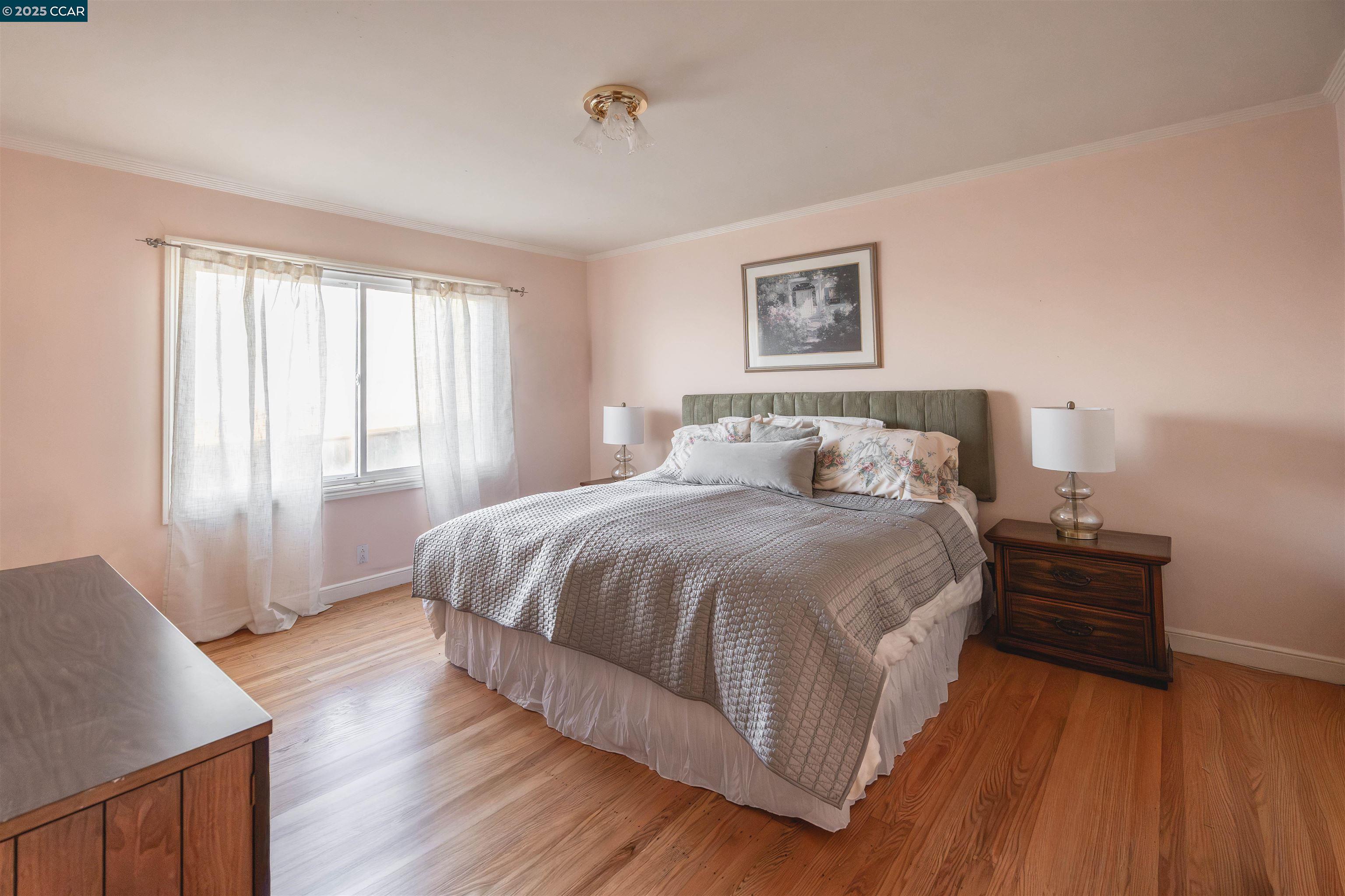 Detail Gallery Image 18 of 44 For 2624 Ortega Street, San Francisco,  CA 94122 - 2 Beds | 1 Baths