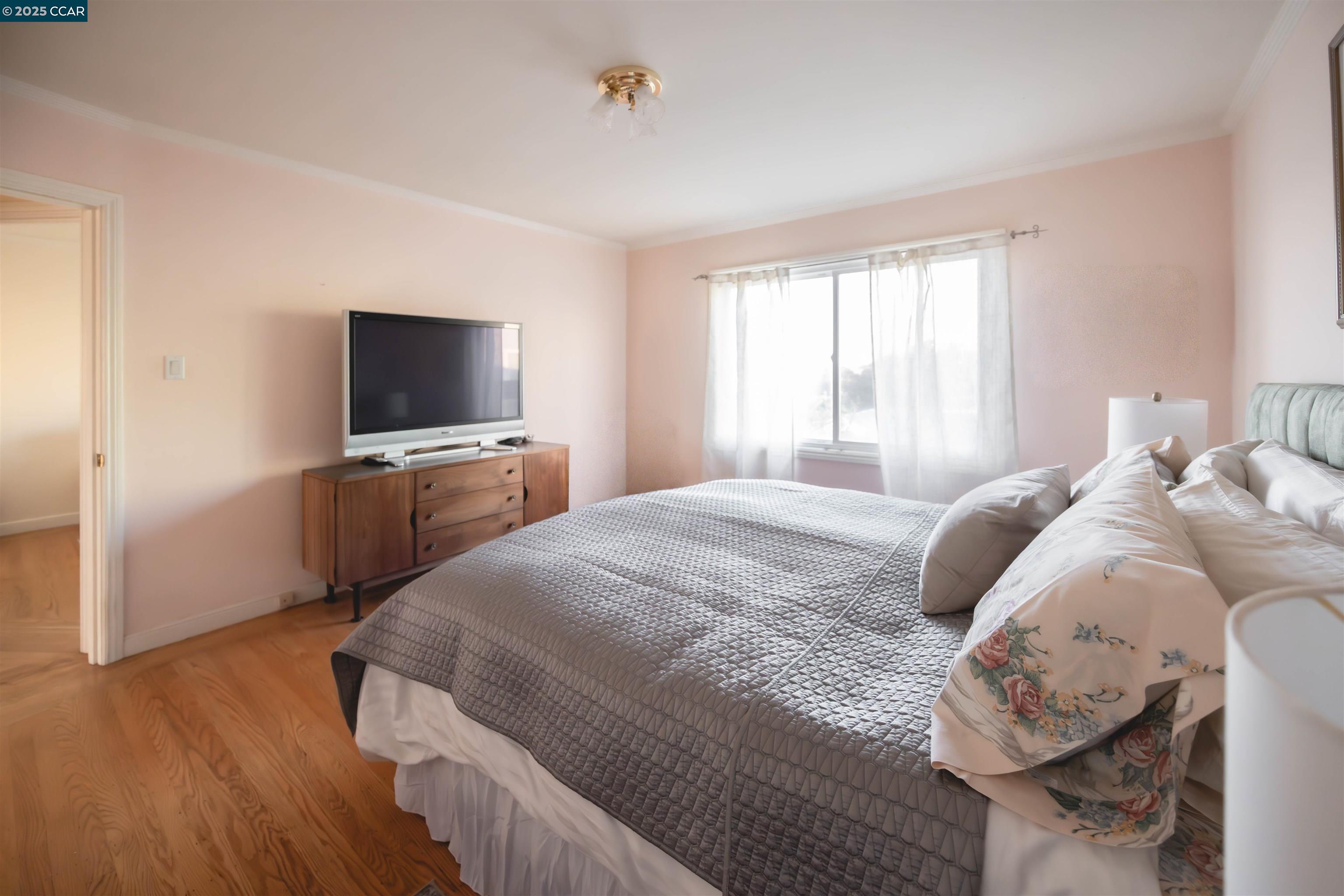 Detail Gallery Image 19 of 44 For 2624 Ortega Street, San Francisco,  CA 94122 - 2 Beds | 1 Baths