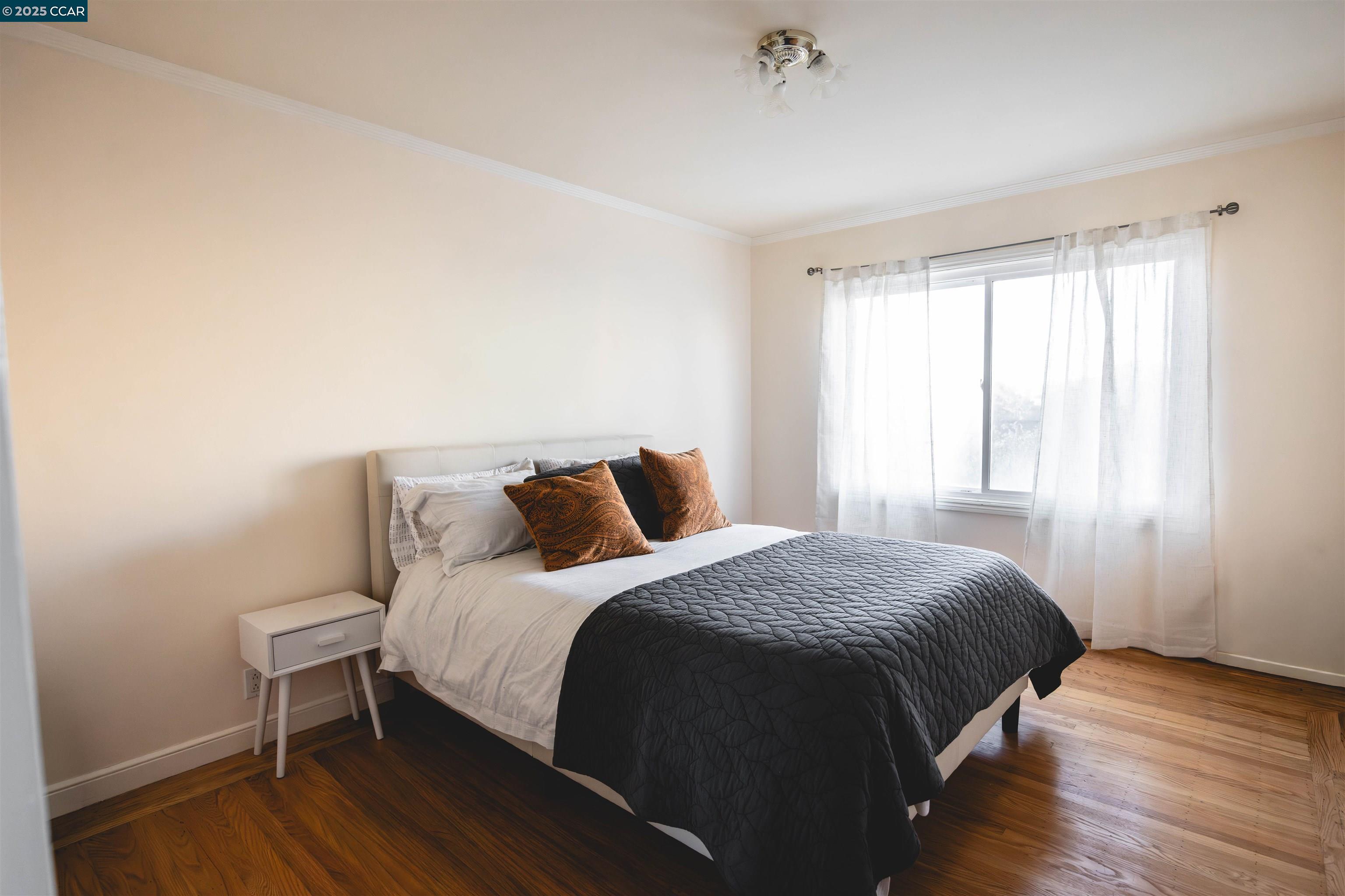 Detail Gallery Image 22 of 44 For 2624 Ortega Street, San Francisco,  CA 94122 - 2 Beds | 1 Baths