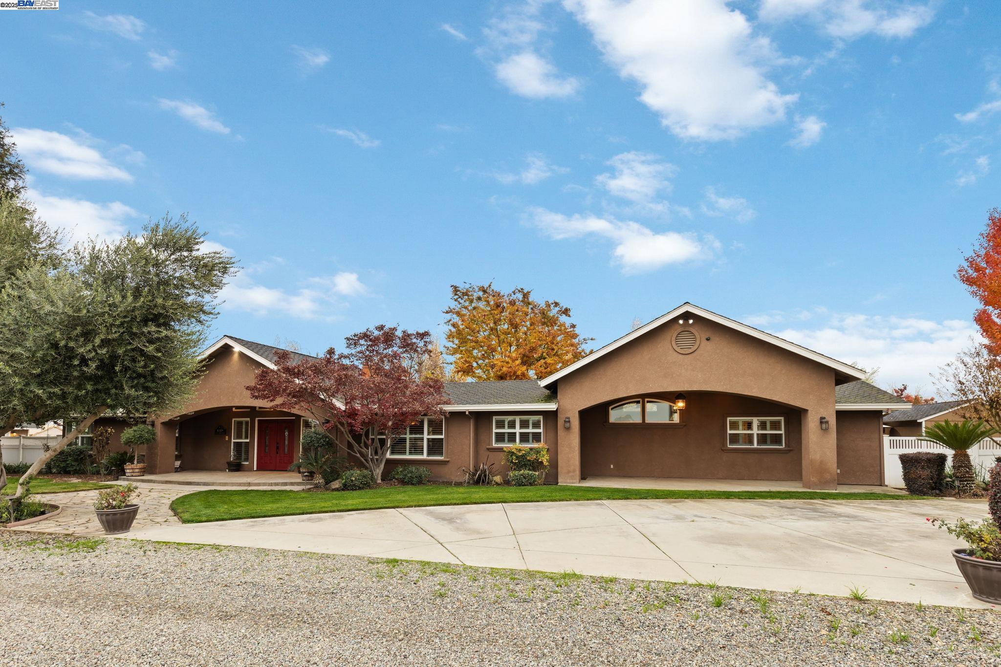 Detail Gallery Image 2 of 58 For 4719 Faith Home Rd, Ceres,  CA 95307 - 4 Beds | 3 Baths