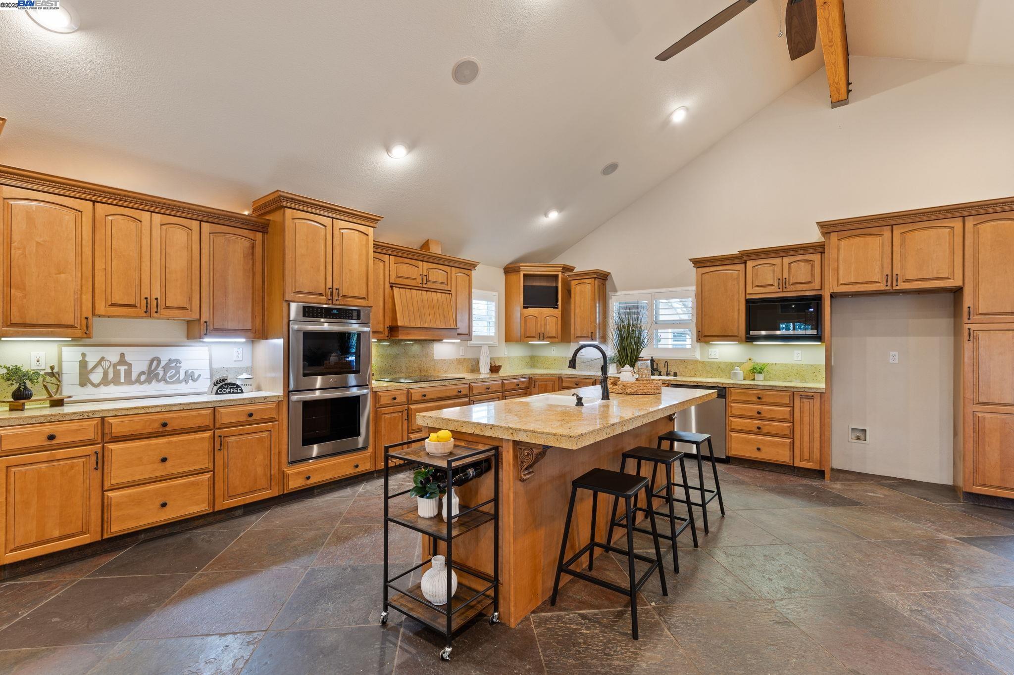 Detail Gallery Image 11 of 58 For 4719 Faith Home Rd, Ceres,  CA 95307 - 4 Beds | 3 Baths