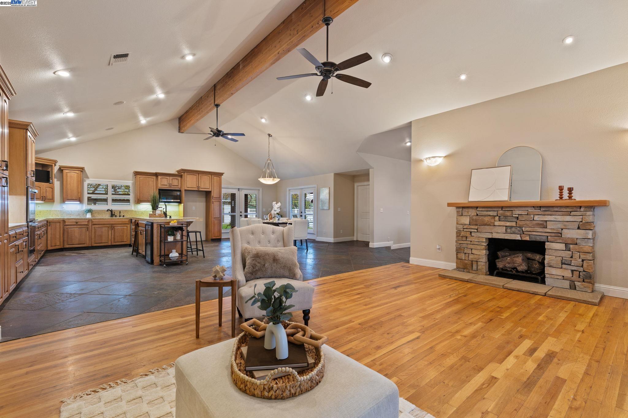 Detail Gallery Image 8 of 58 For 4719 Faith Home Rd, Ceres,  CA 95307 - 4 Beds | 3 Baths