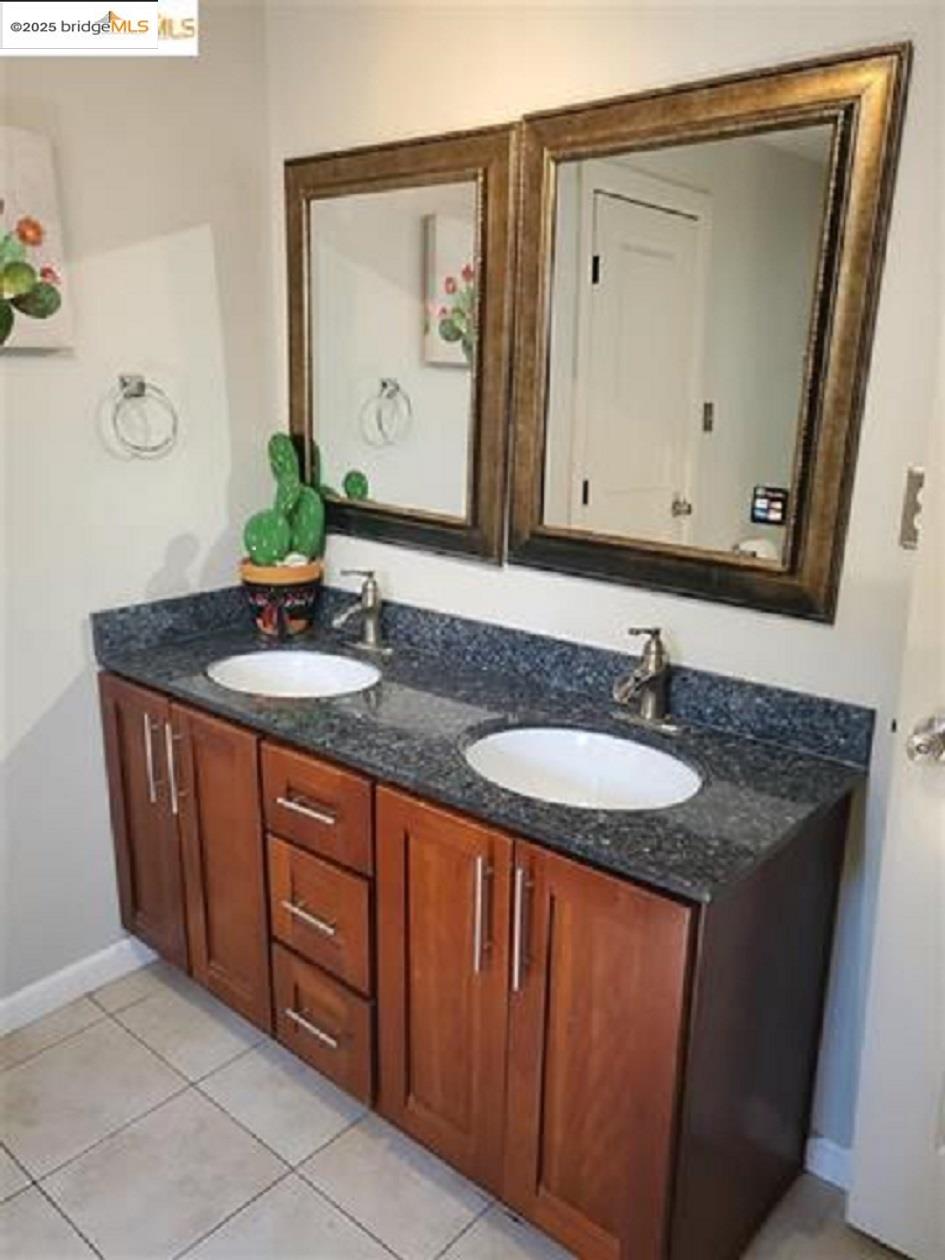 Detail Gallery Image 4 of 5 For 35 E 16th St, Antioch,  CA 94509 - 2 Beds | 1 Baths