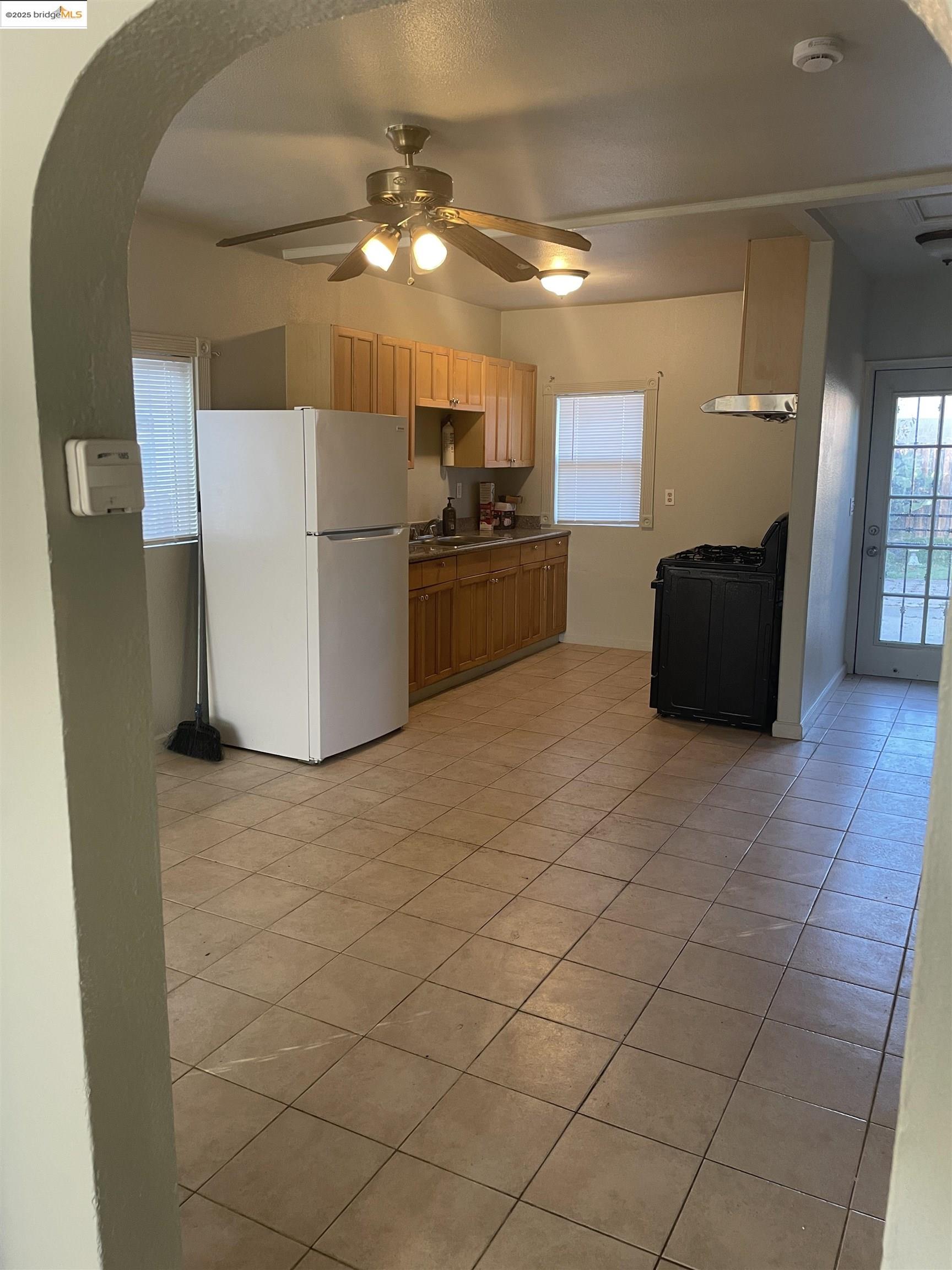 Detail Gallery Image 28 of 31 For 3525 Bissell Avenue, Richmond,  CA 94804 - 3 Beds | 1 Baths