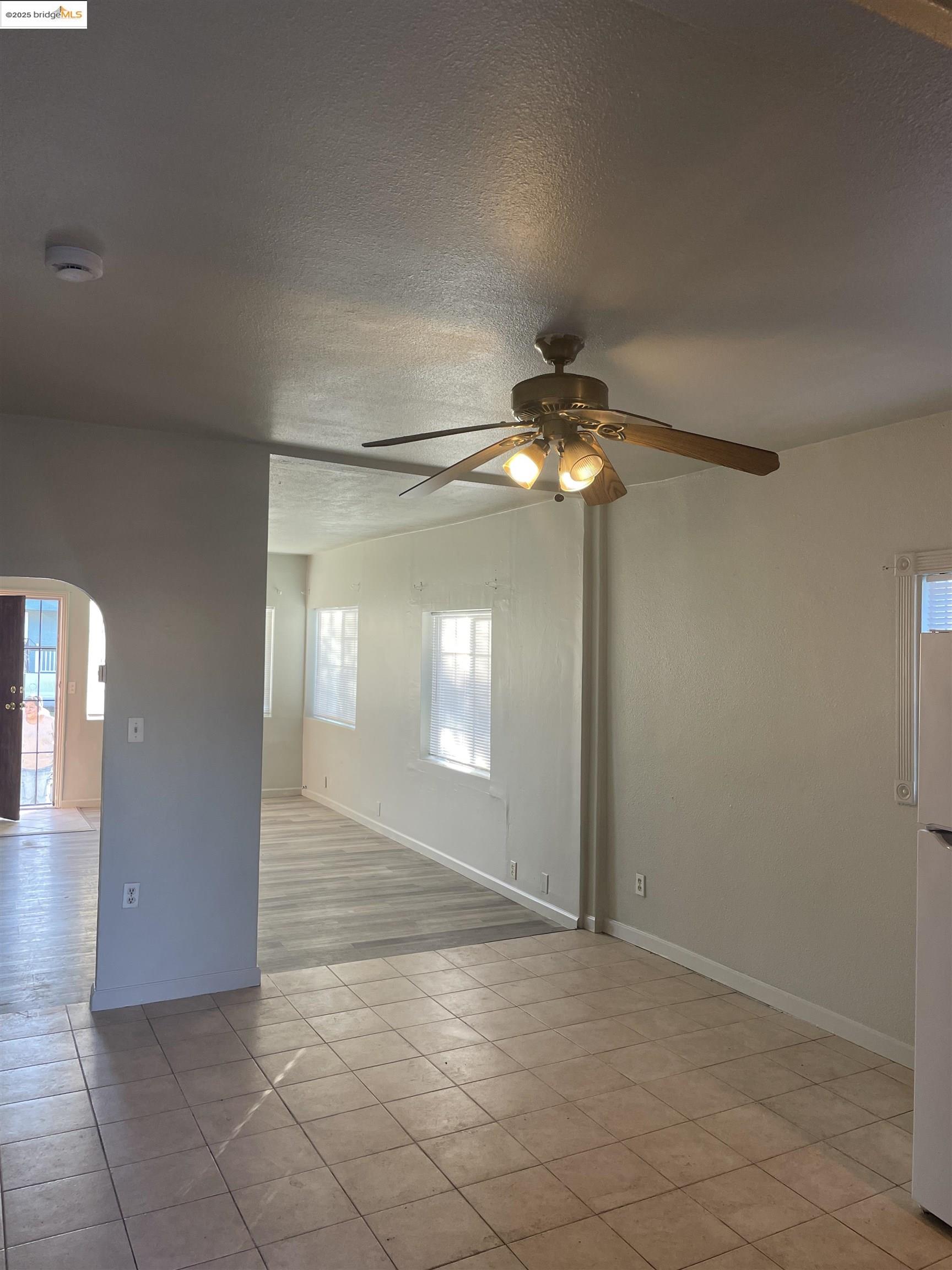 Detail Gallery Image 8 of 31 For 3525 Bissell Avenue, Richmond,  CA 94804 - 3 Beds | 1 Baths