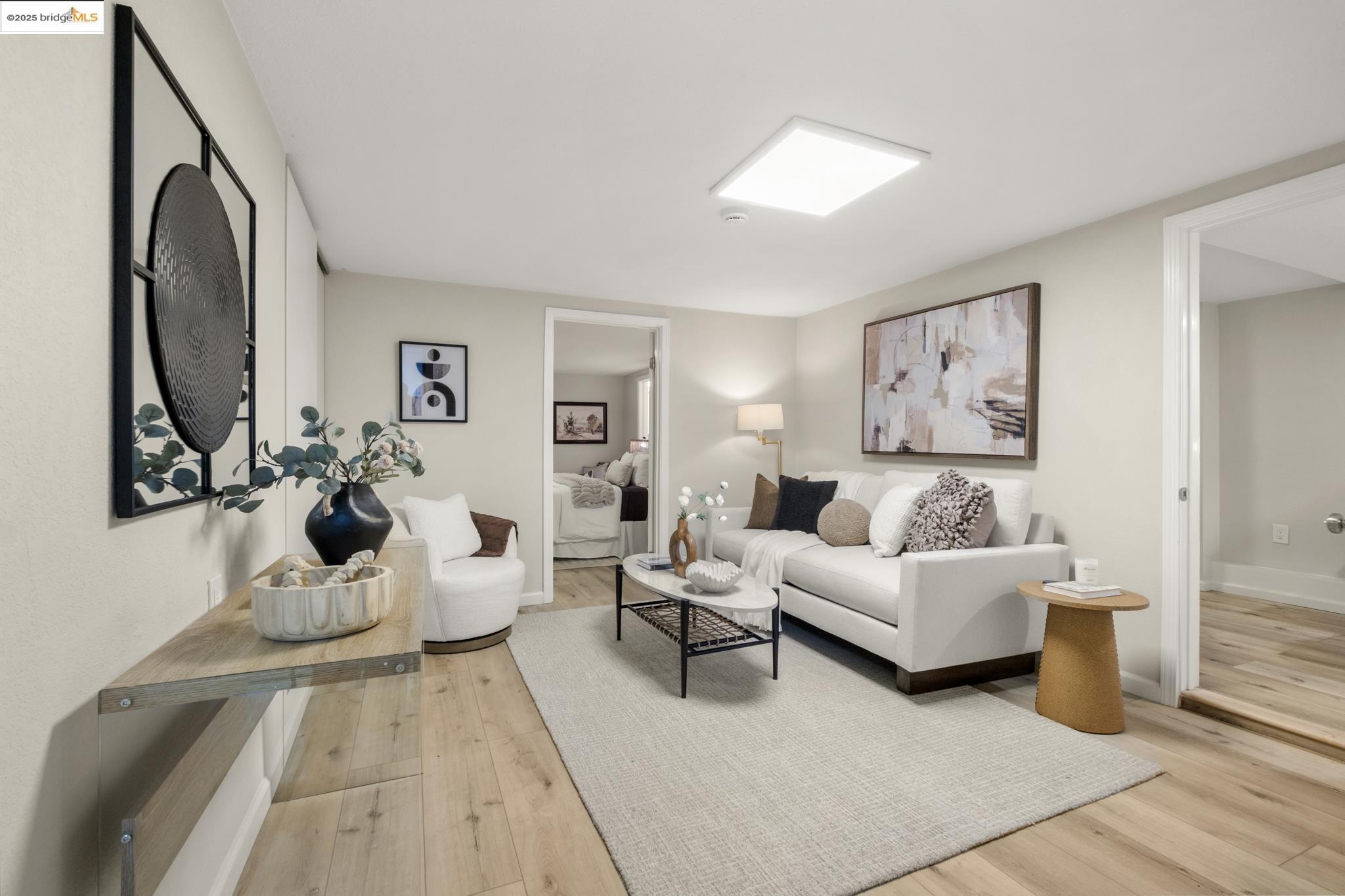 Detail Gallery Image 32 of 48 For 2050 E 30th St, Oakland,  CA 94606 - 7 Beds | 5 Baths