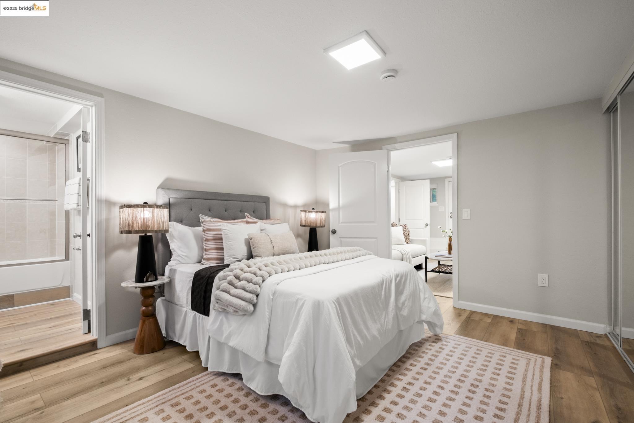 Detail Gallery Image 36 of 48 For 2050 E 30th St, Oakland,  CA 94606 - 7 Beds | 5 Baths