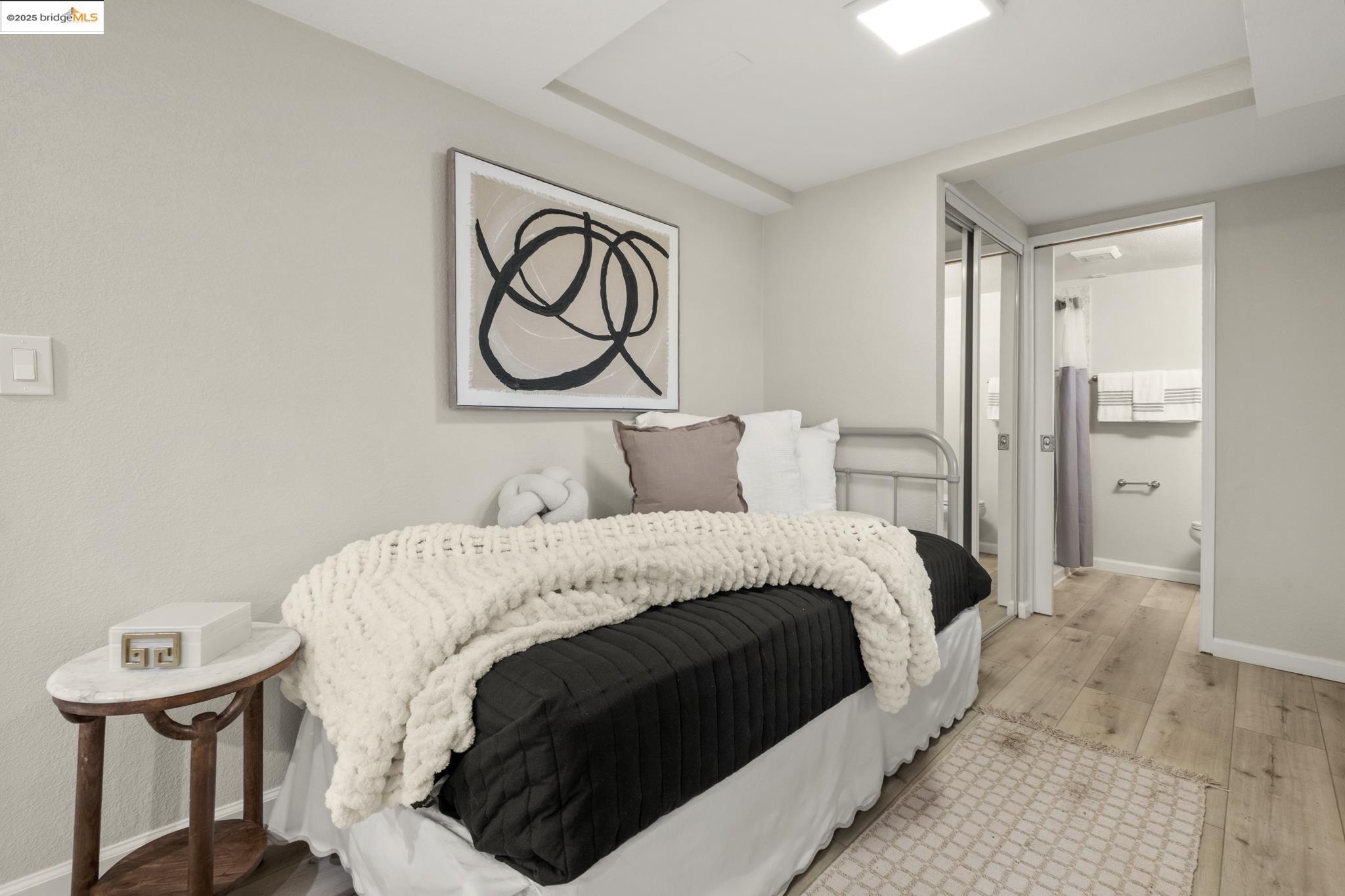 Detail Gallery Image 40 of 48 For 2050 E 30th St, Oakland,  CA 94606 - 7 Beds | 5 Baths