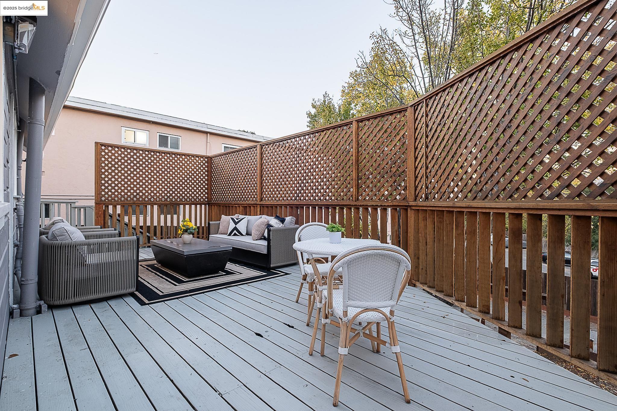 Detail Gallery Image 44 of 48 For 2050 E 30th St, Oakland,  CA 94606 - 7 Beds | 5 Baths