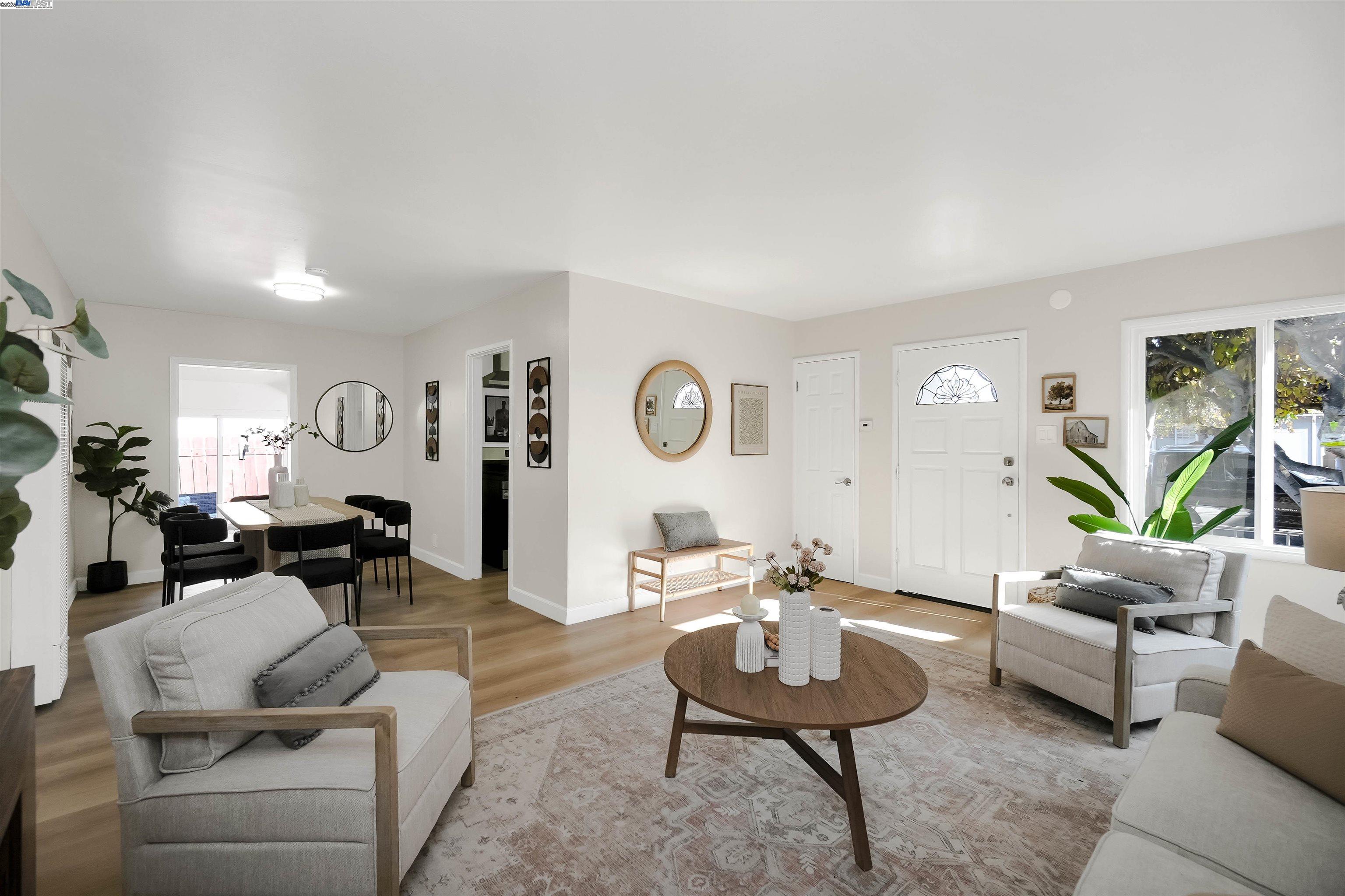 Detail Gallery Image 12 of 58 For 26555 Underwood Ave, Hayward,  CA 94544 - 5 Beds | 3 Baths