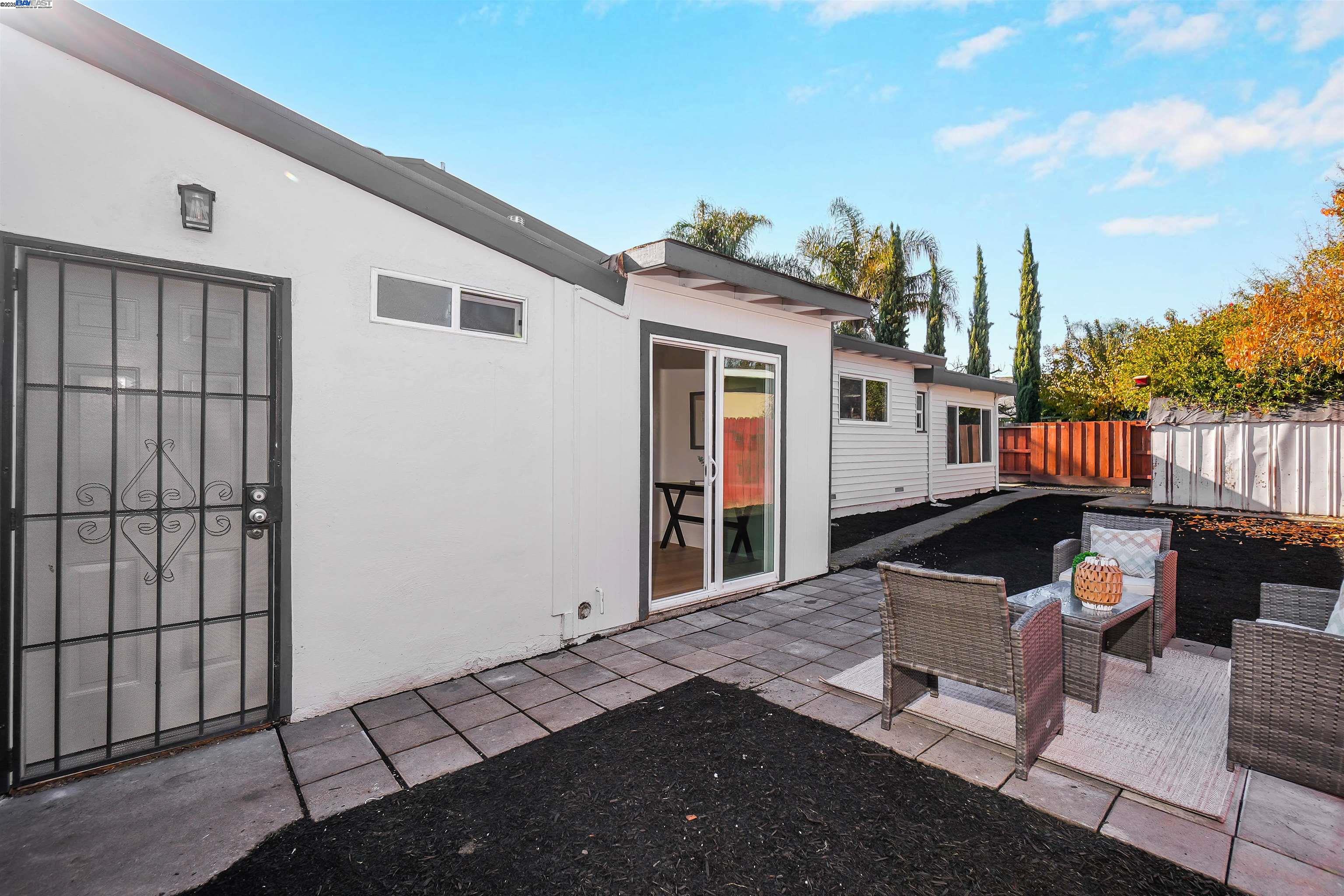 Detail Gallery Image 36 of 58 For 26555 Underwood Ave, Hayward,  CA 94544 - 5 Beds | 3 Baths