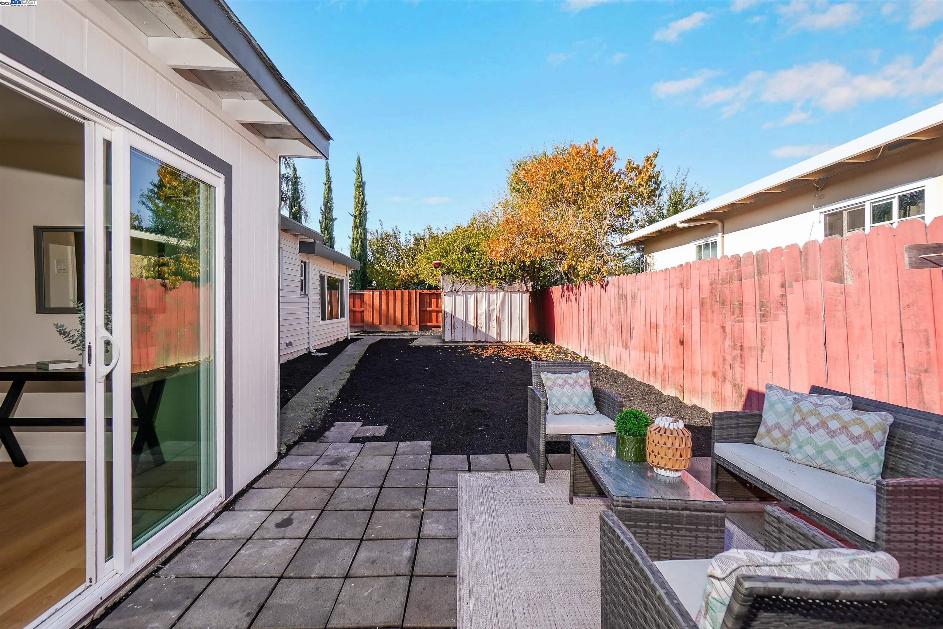 Detail Gallery Image 37 of 58 For 26555 Underwood Ave, Hayward,  CA 94544 - 5 Beds | 3 Baths