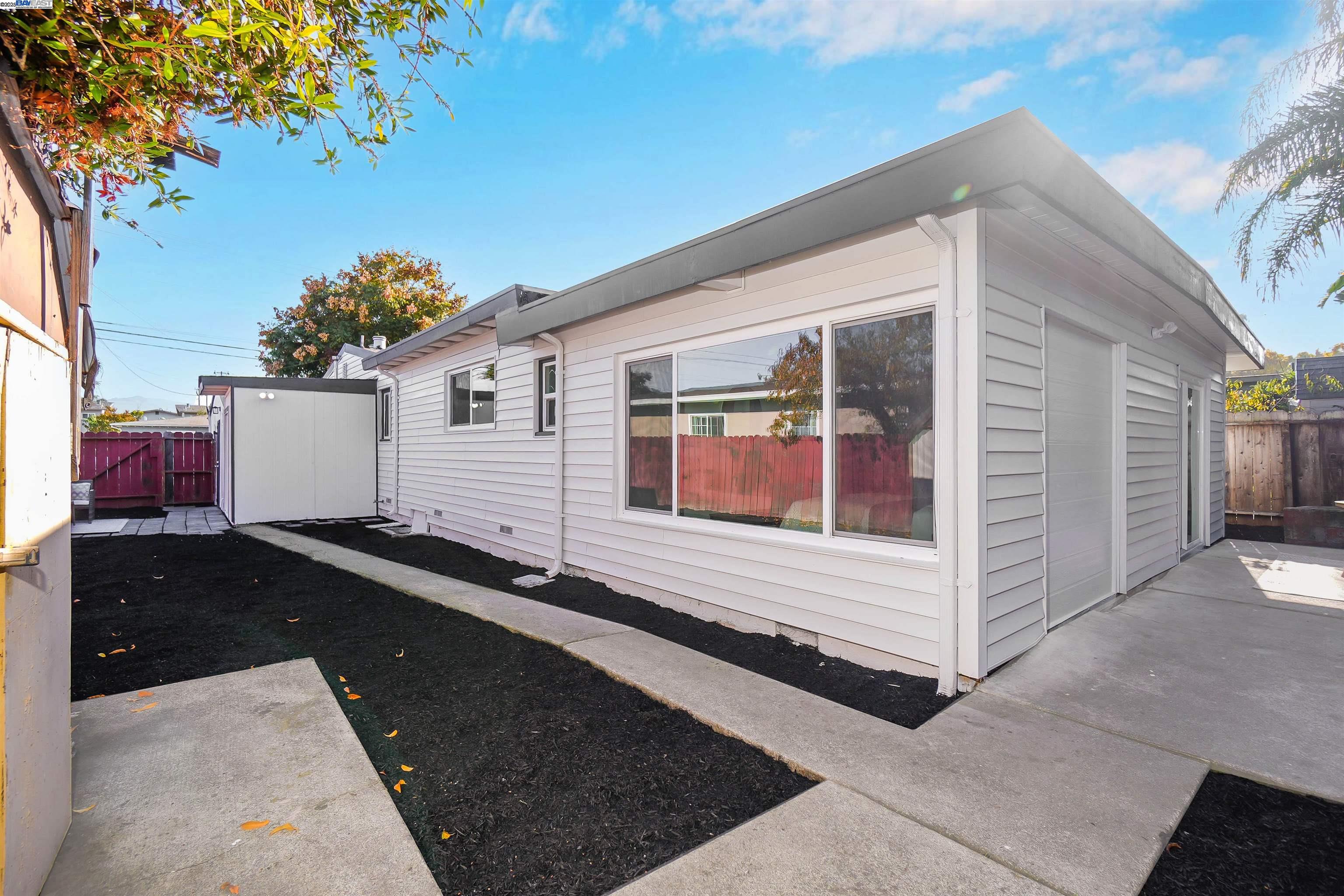 Detail Gallery Image 42 of 58 For 26555 Underwood Ave, Hayward,  CA 94544 - 5 Beds | 3 Baths