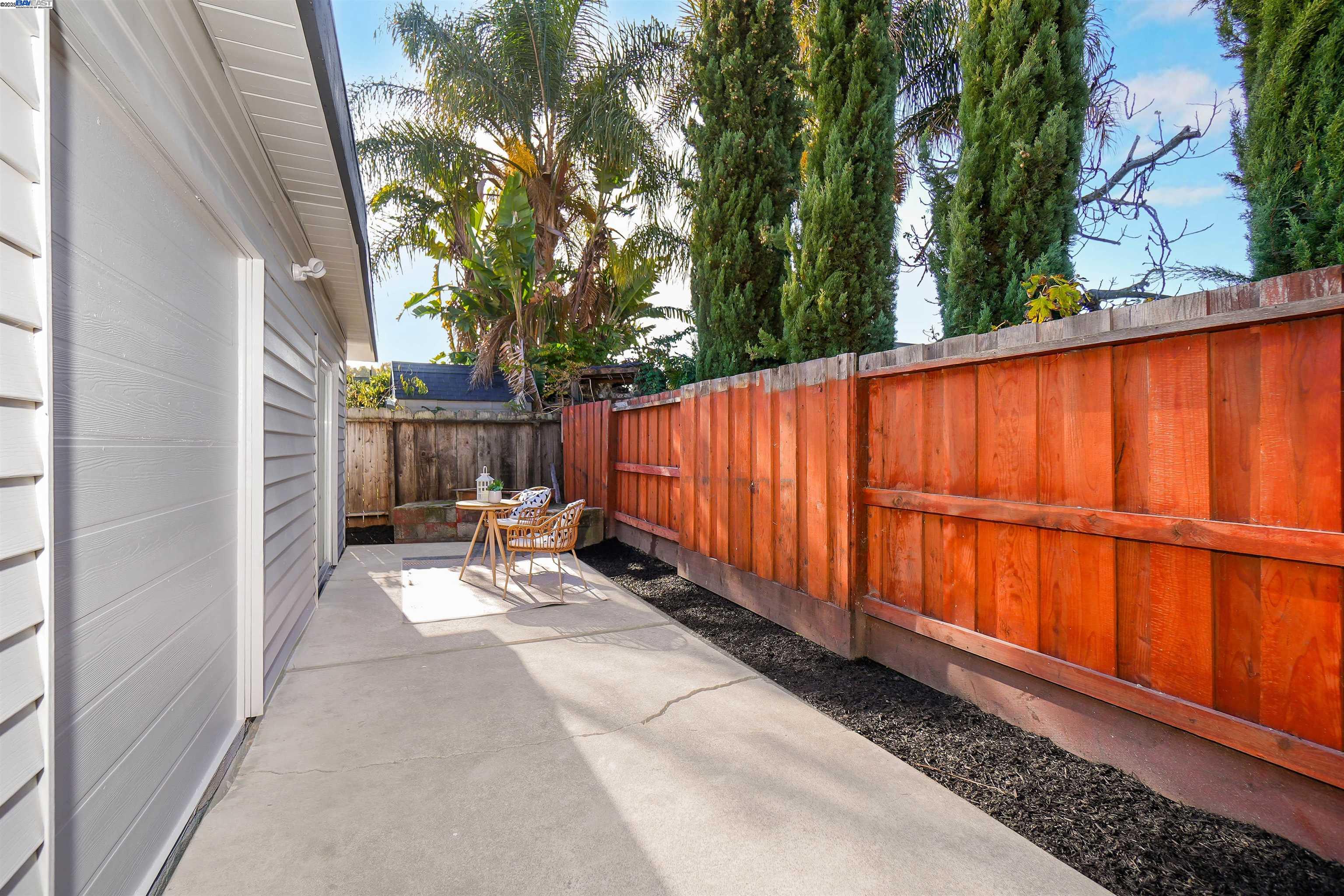 Detail Gallery Image 43 of 58 For 26555 Underwood Ave, Hayward,  CA 94544 - 5 Beds | 3 Baths